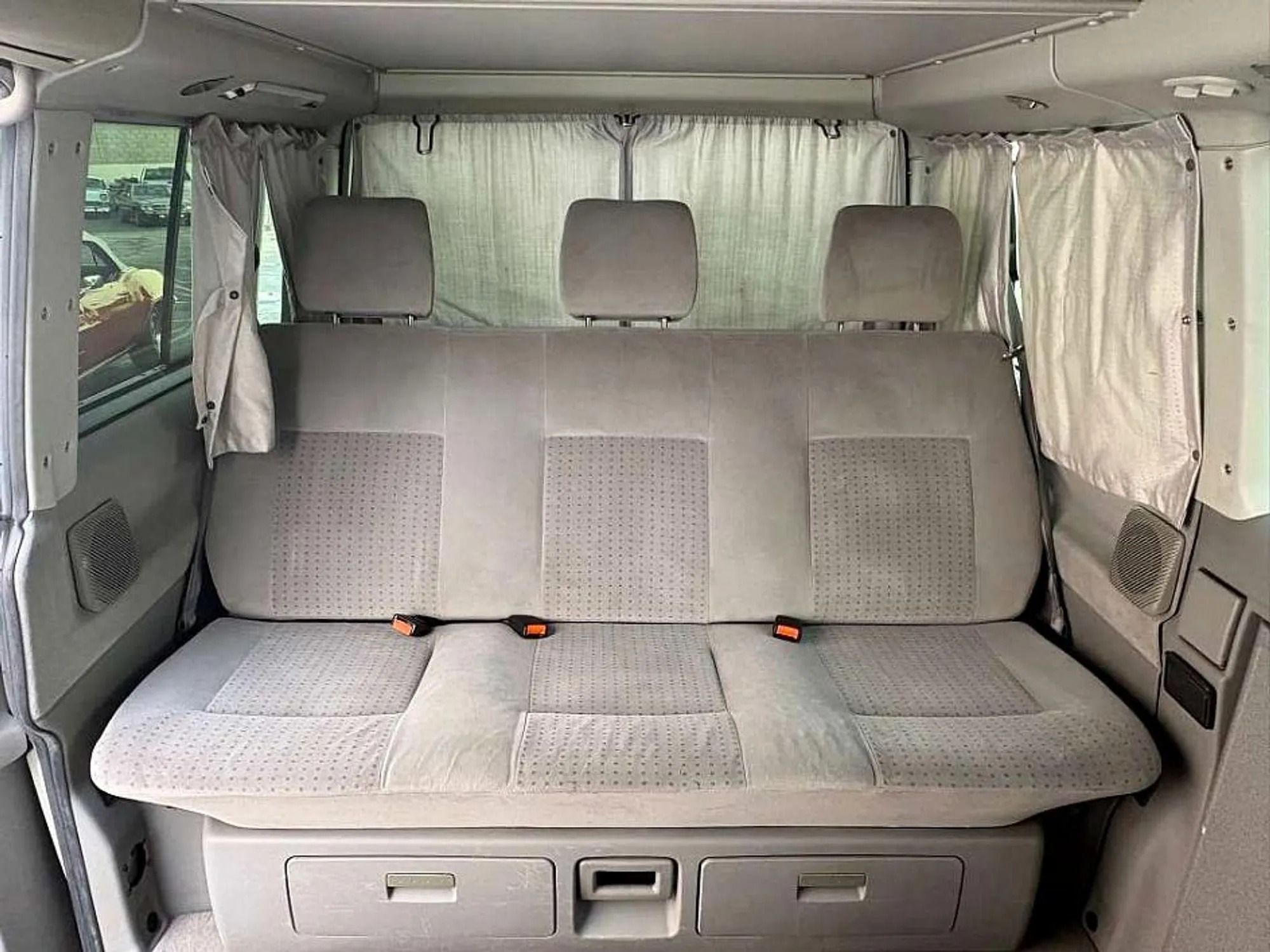 2002 Volkswagen EuroVan Weekender