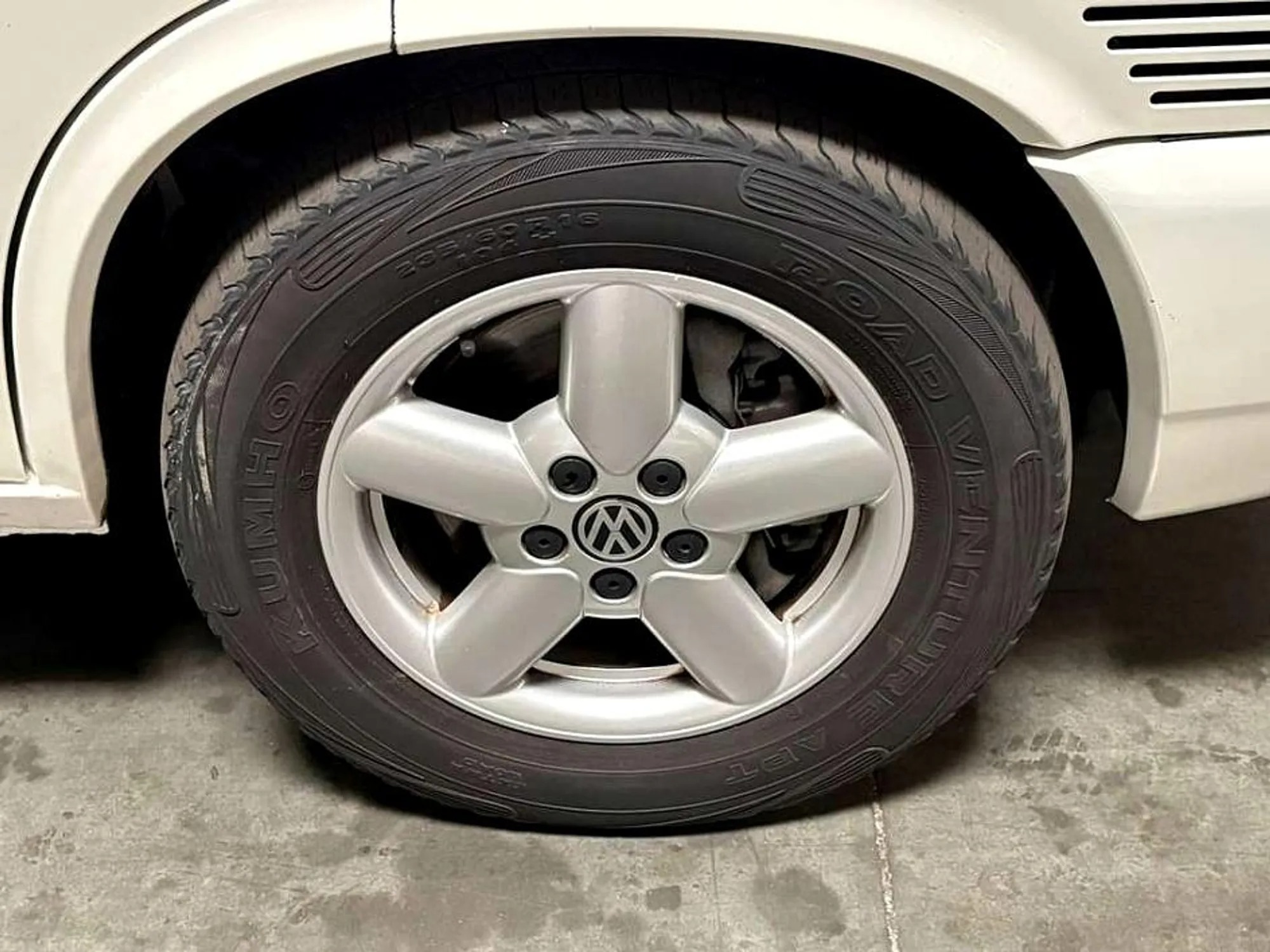 2002 Volkswagen EuroVan Weekender