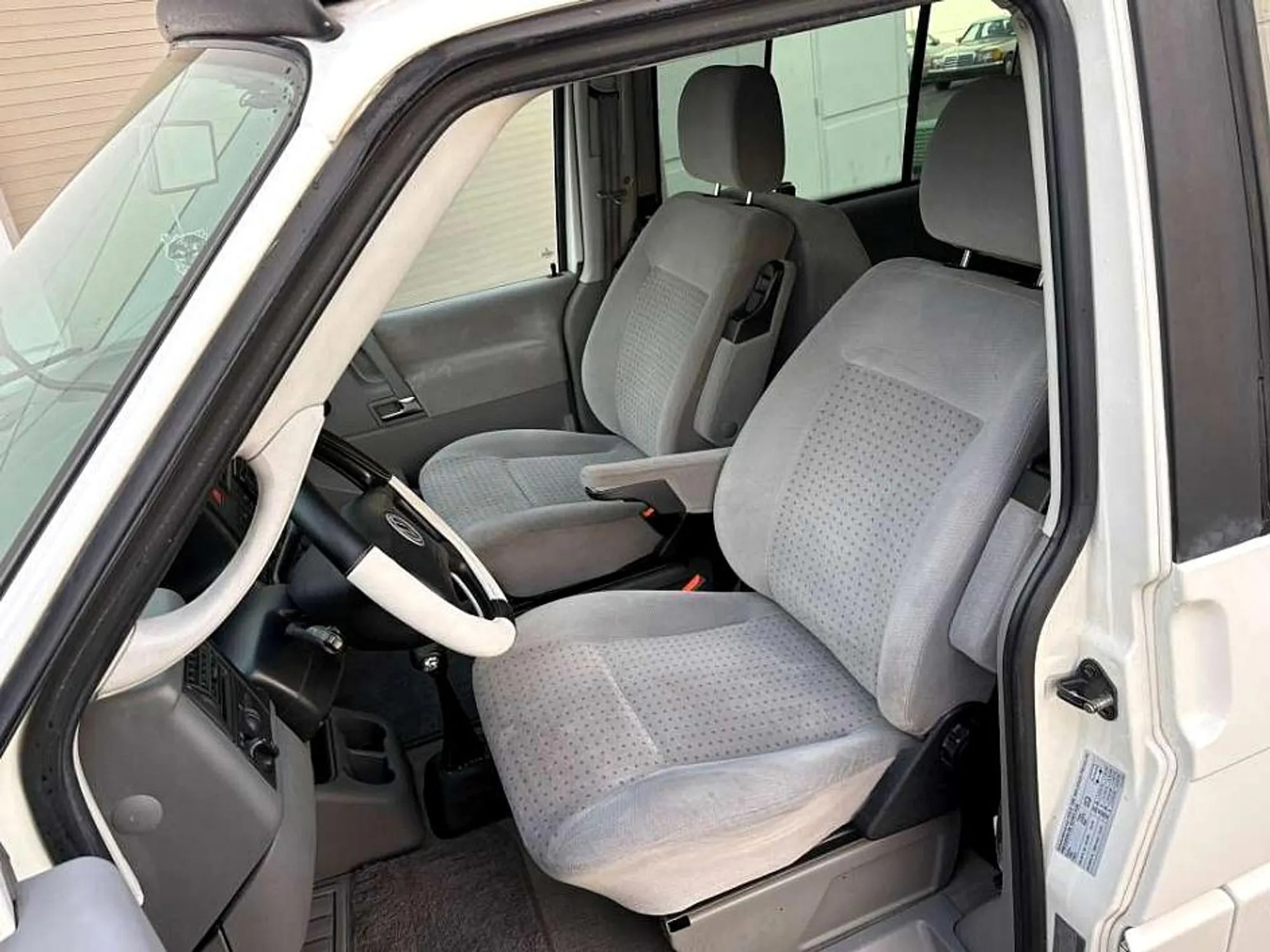 2002 Volkswagen EuroVan Weekender