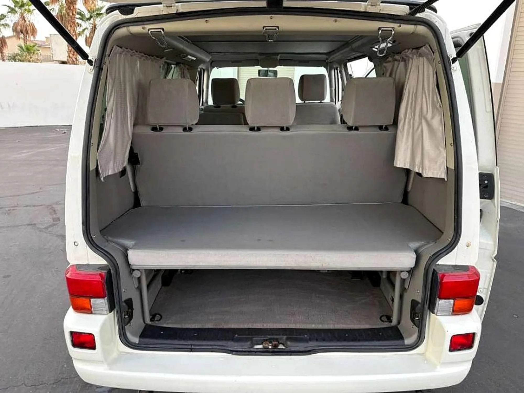 2002 Volkswagen EuroVan Weekender