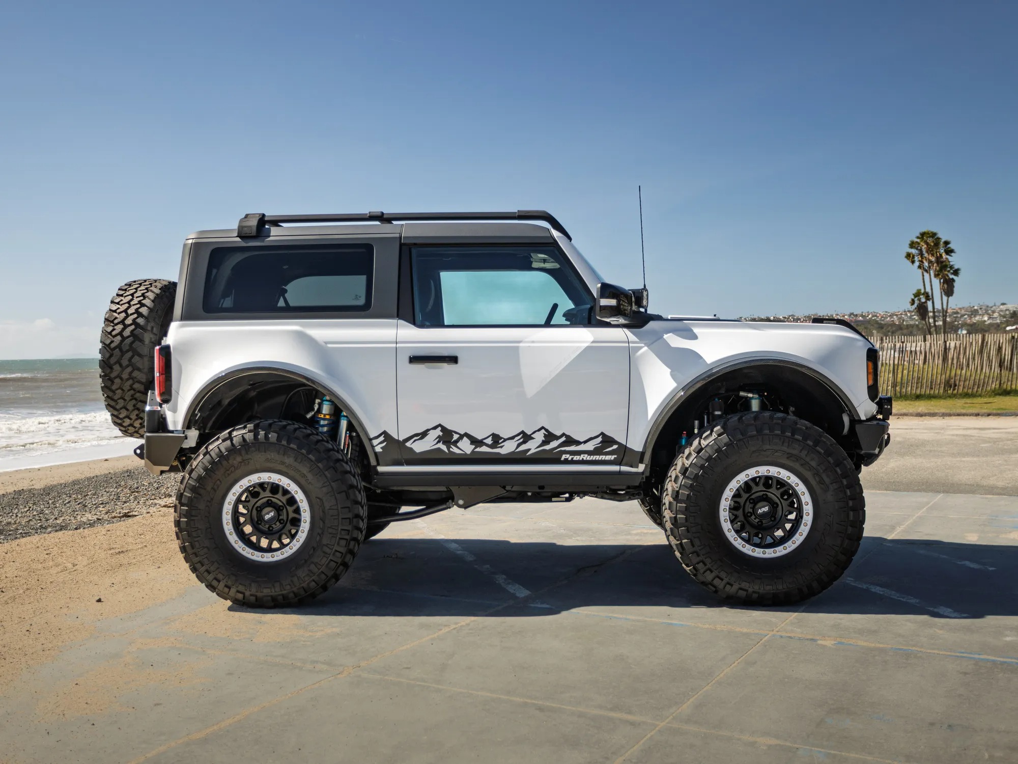 Modified 2023 Ford Bronco Badlands Advanced