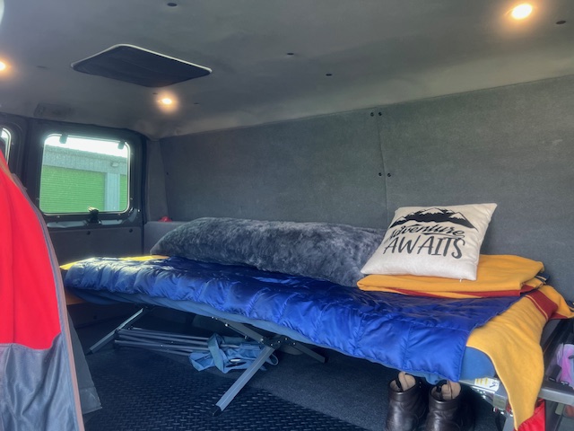 1999 Ford E-350 Super Duty 4x4 Camper