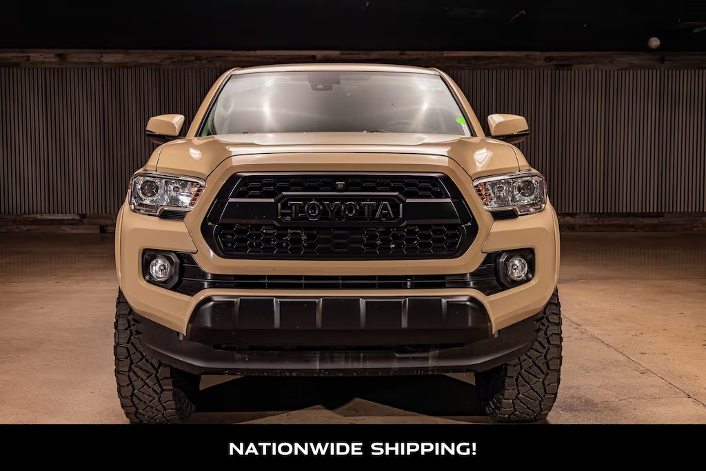 2020 Toyota Tacoma SR5 - 4