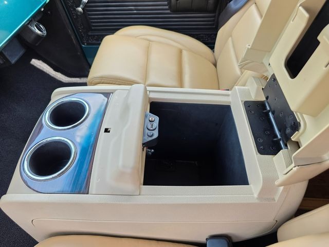 1970 Chevrolet C10 Panel Truck