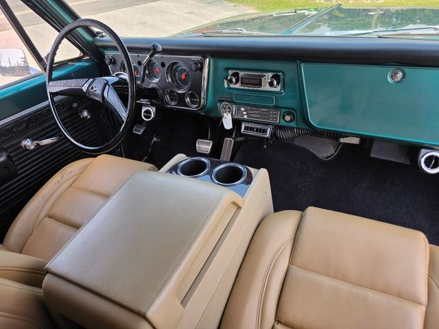 1970 Chevrolet C10 Panel Truck