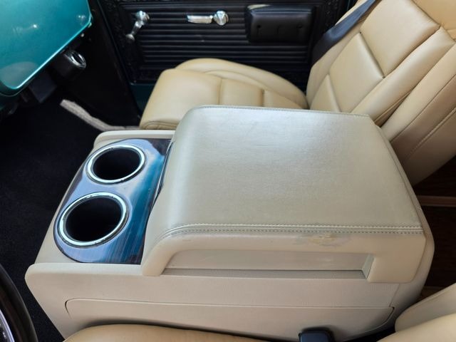 1970 Chevrolet C10 Panel Truck