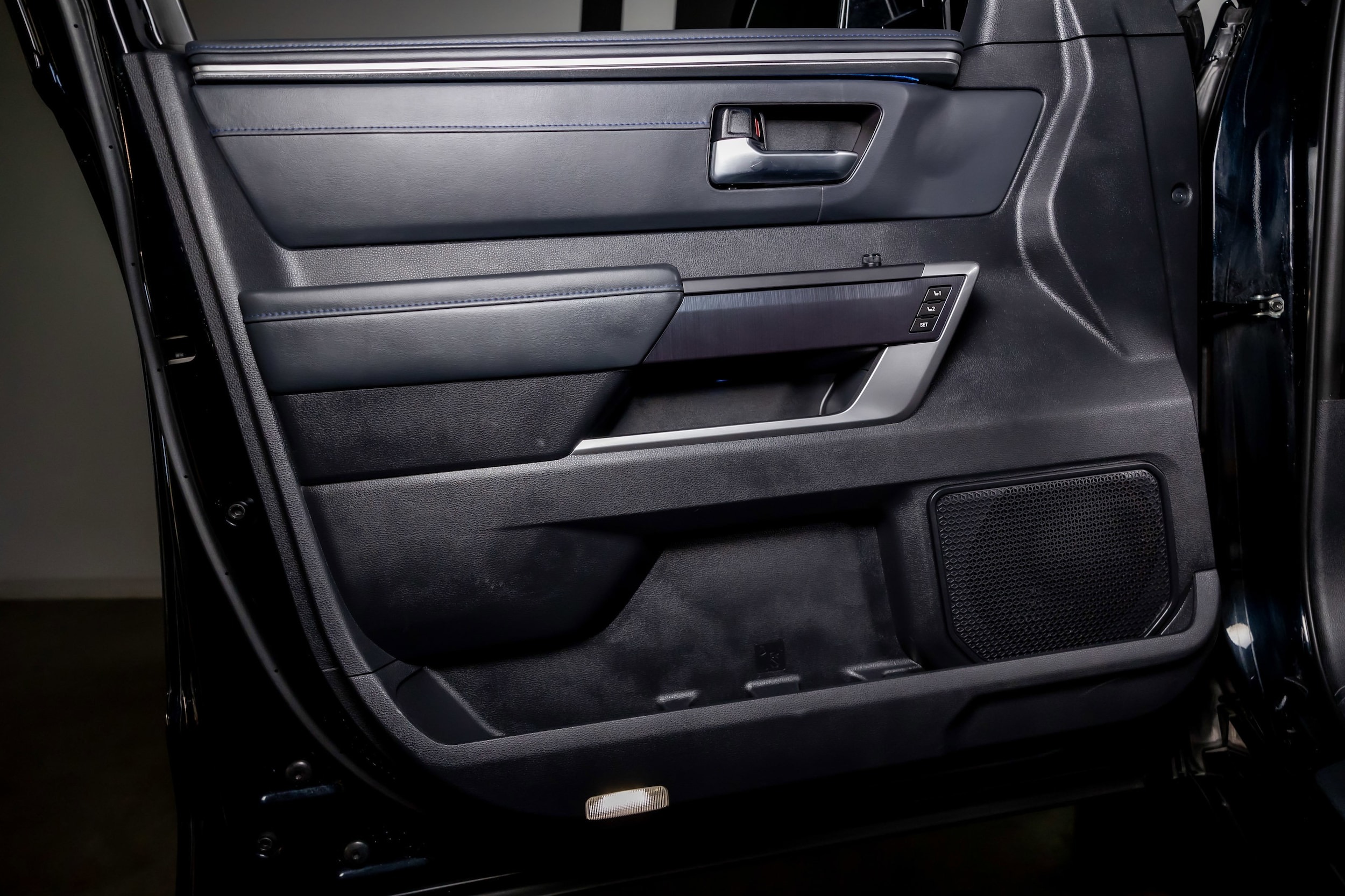 2023 Toyota Sequoia Platinum