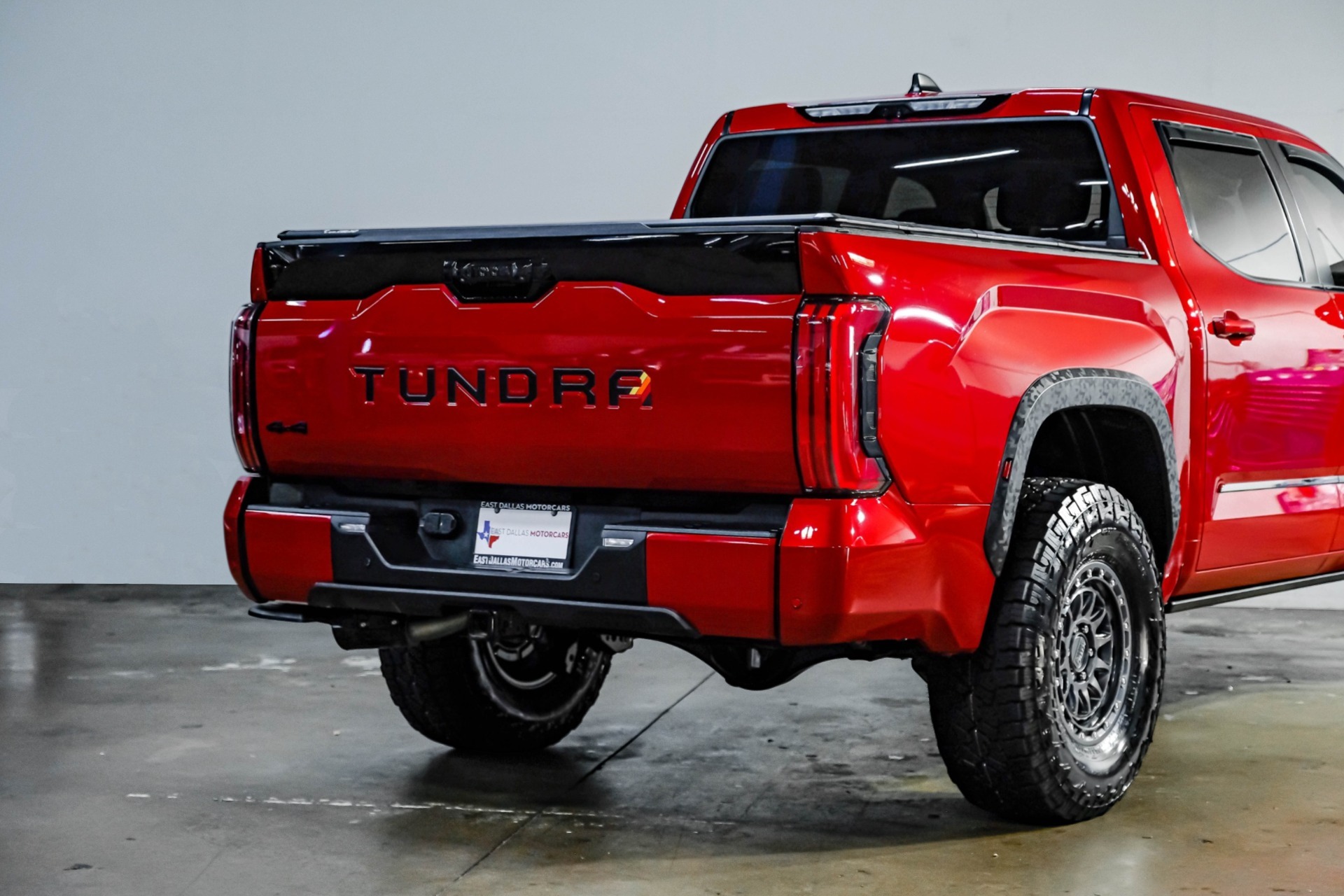 2024 Toyota Tundra Platinum HV