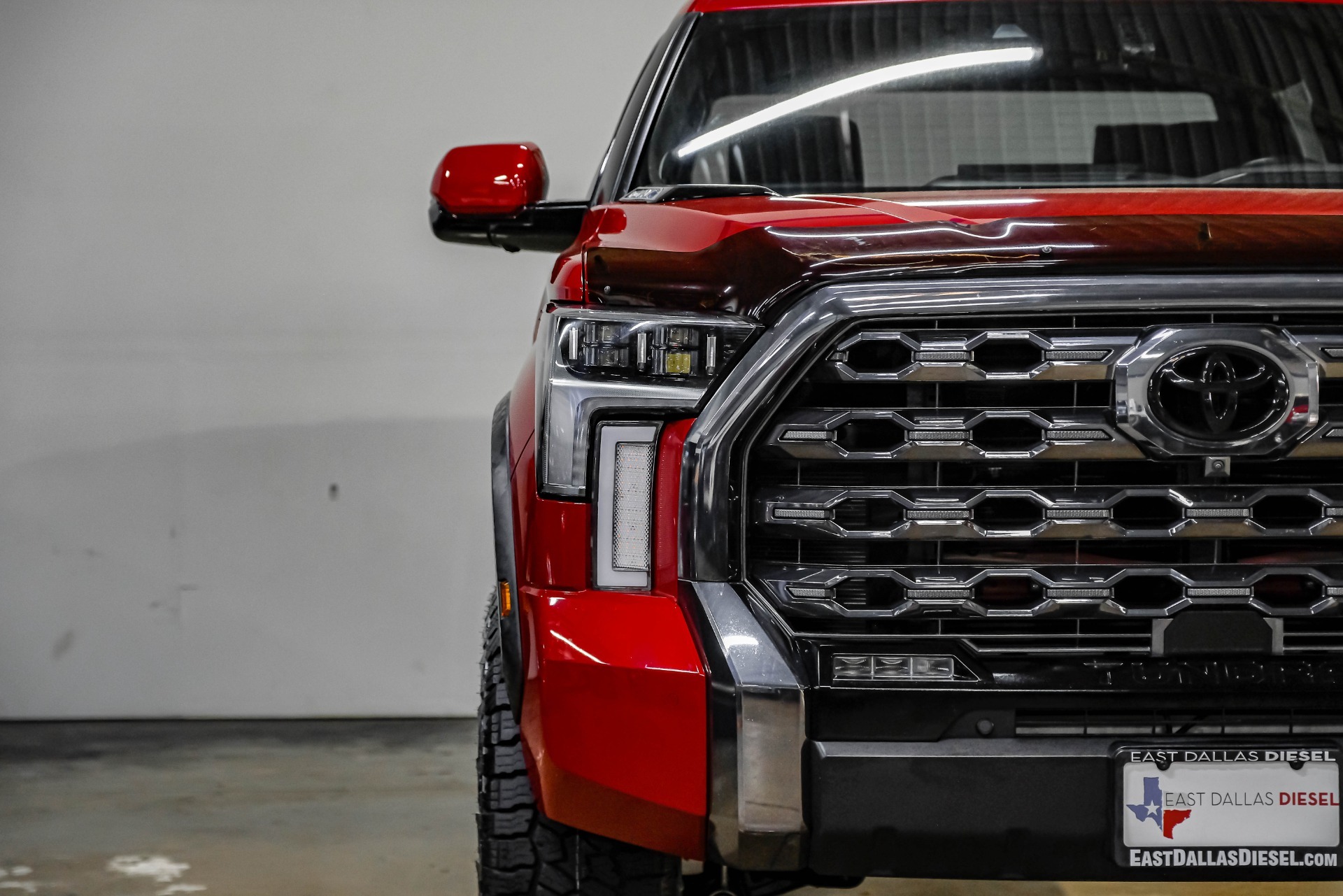 2024 Toyota Tundra Platinum HV