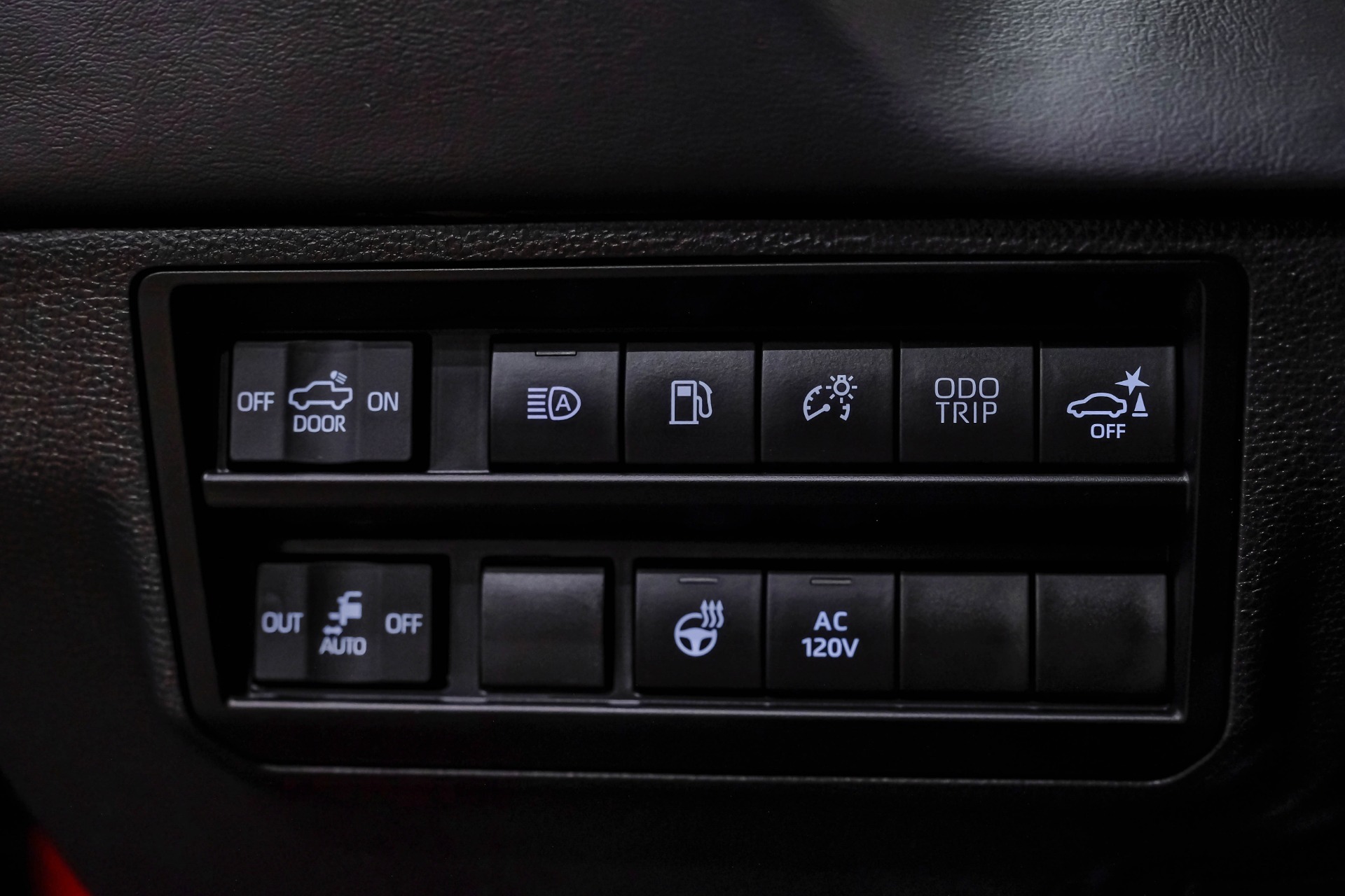 2024 Toyota Tundra Platinum HV