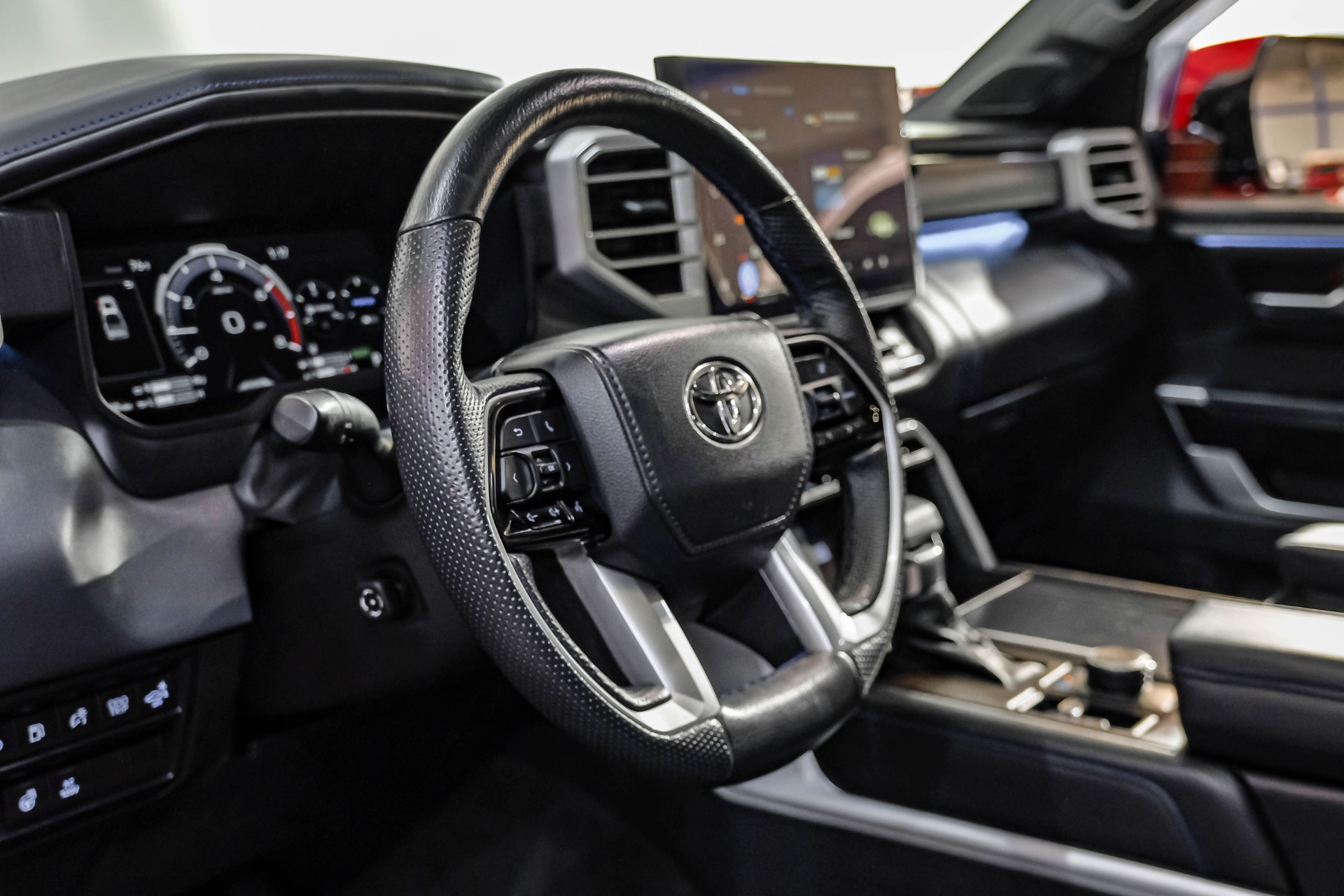 2024 Toyota Tundra Platinum HV