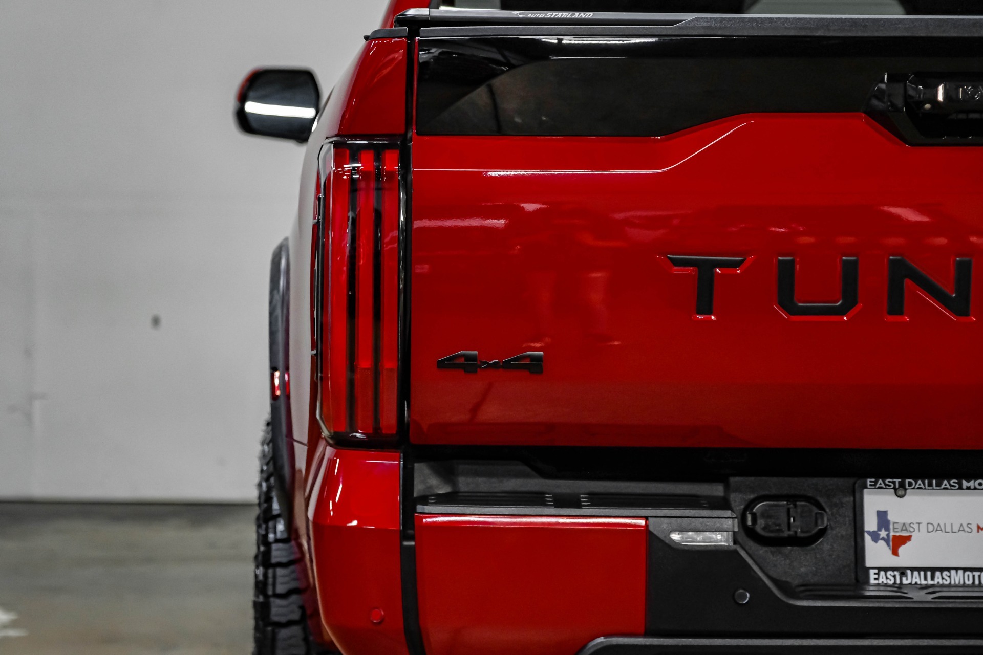 2024 Toyota Tundra Platinum HV