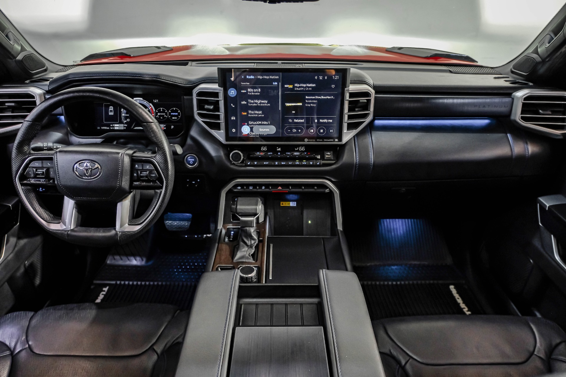 2024 Toyota Tundra Platinum HV