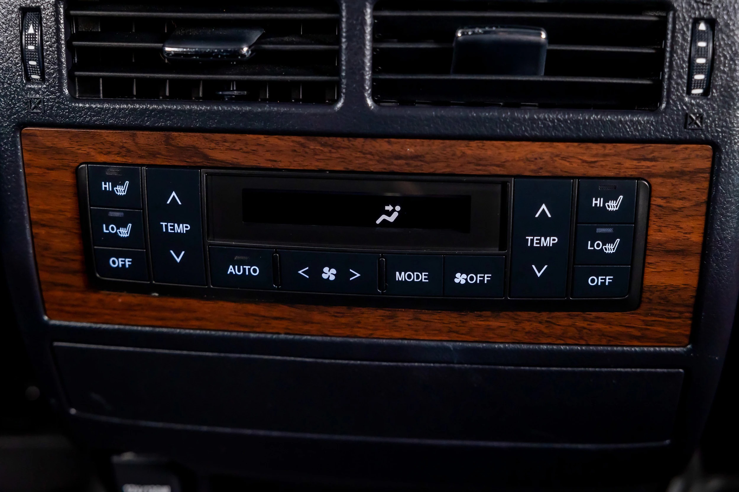 2020 Toyota Land Cruiser Heritage Edition