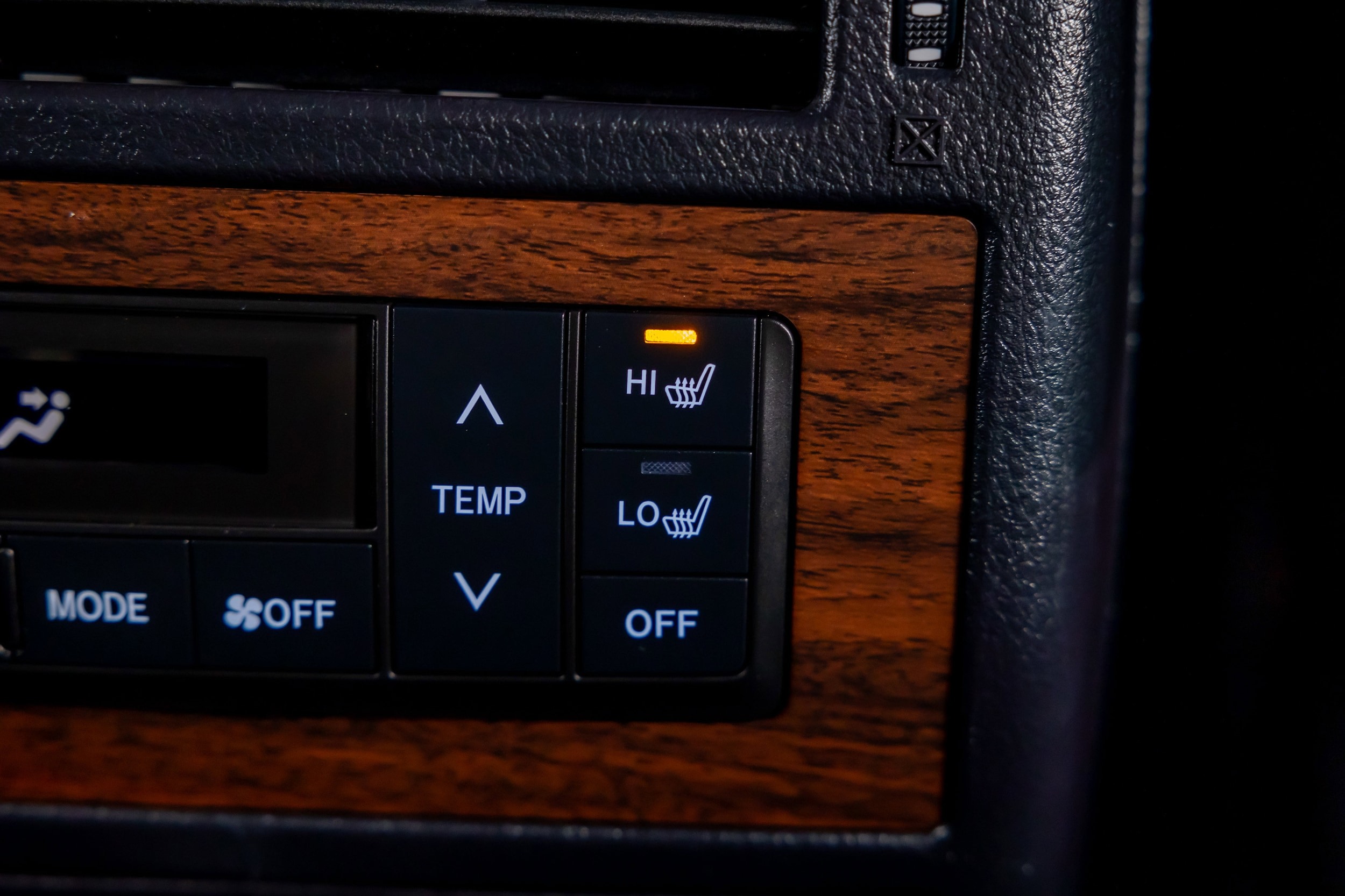 2020 Toyota Land Cruiser Heritage Edition