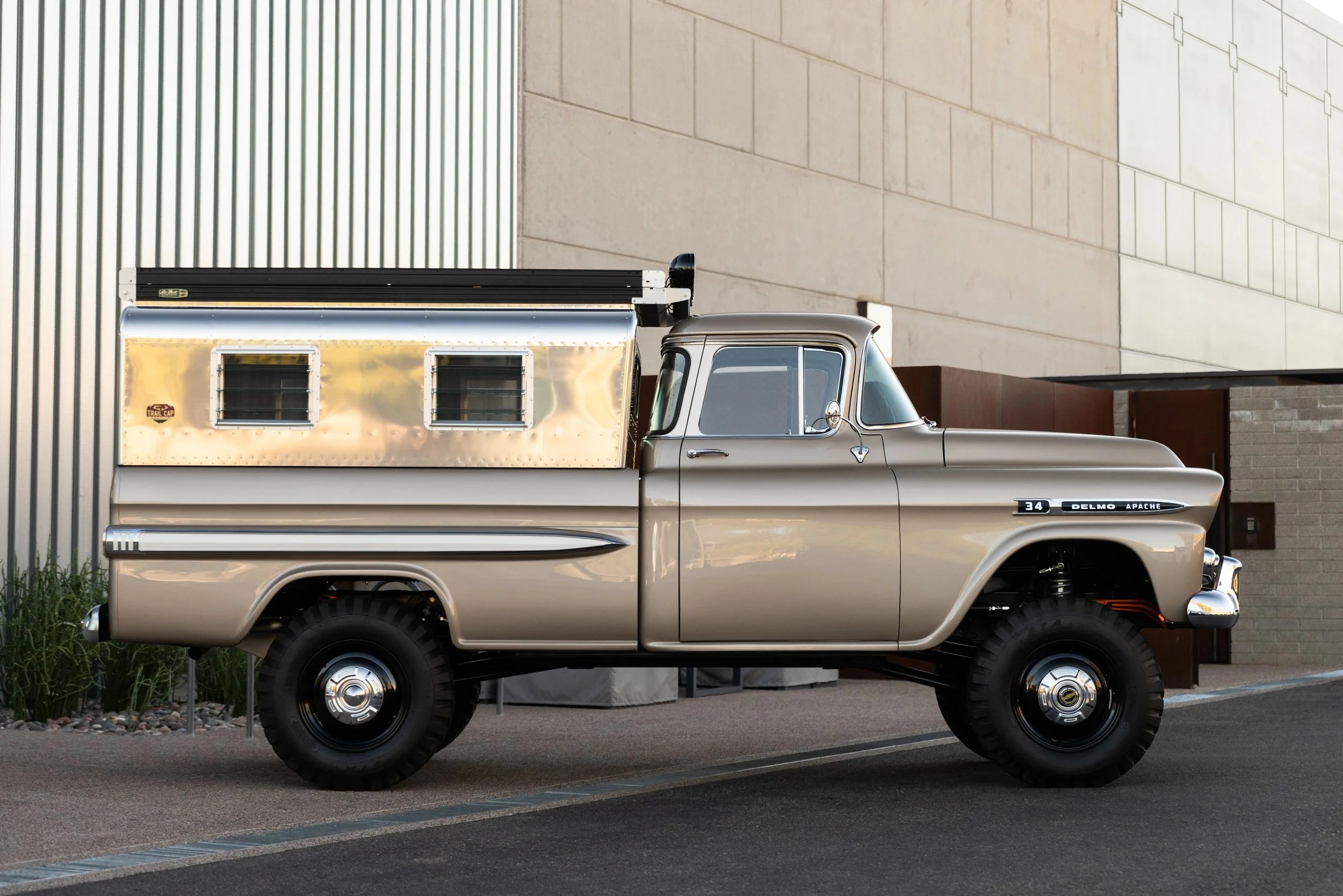 1959 Delmo Chevrolet Apache Overlander