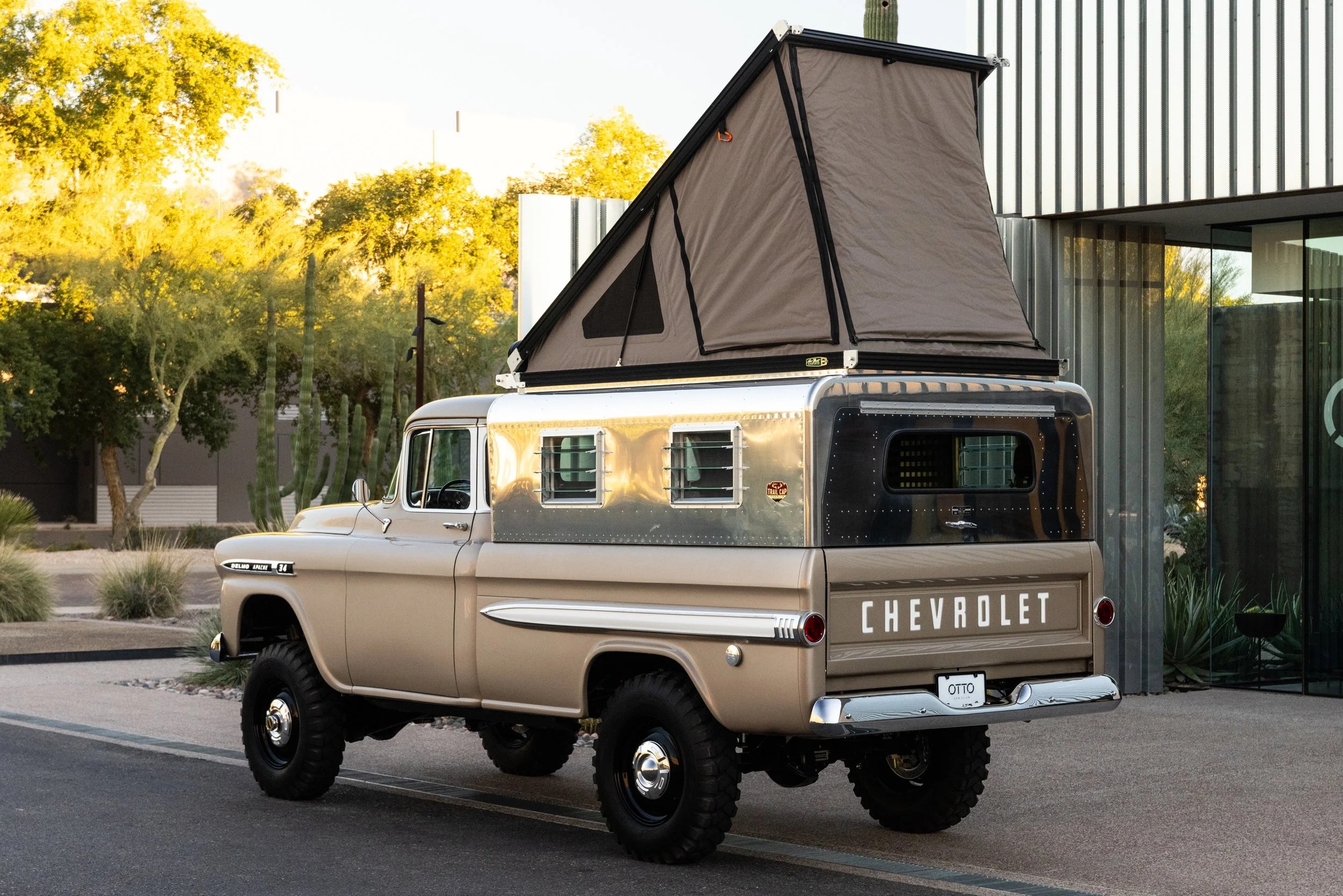 1959 Delmo Chevrolet Apache Overlander