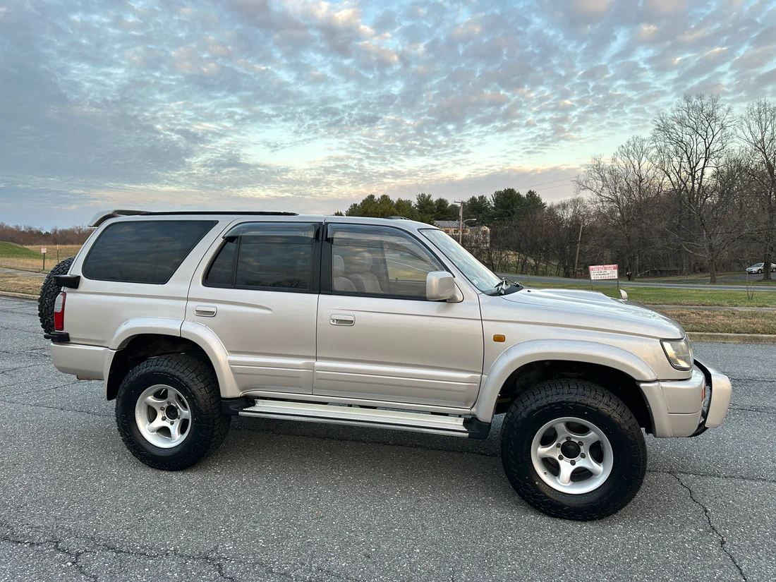 1996 Toyota Hilux Surf SSR-G - 3