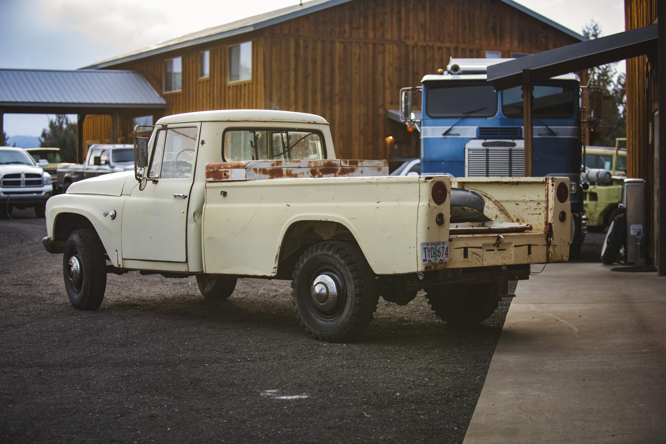 1966 International C1200 4wd Pickup - 3