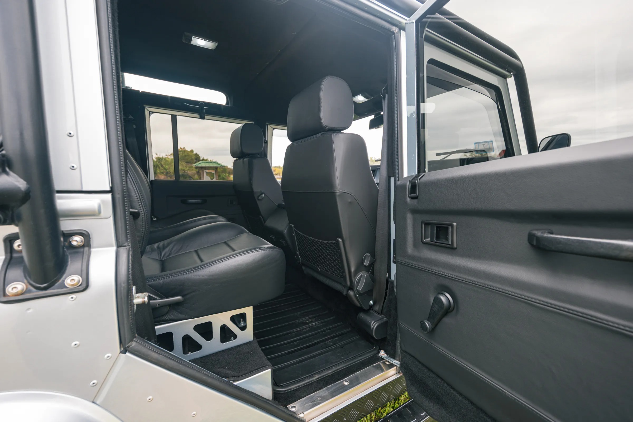 1996 ECD Vintage Land Rover Defender 110