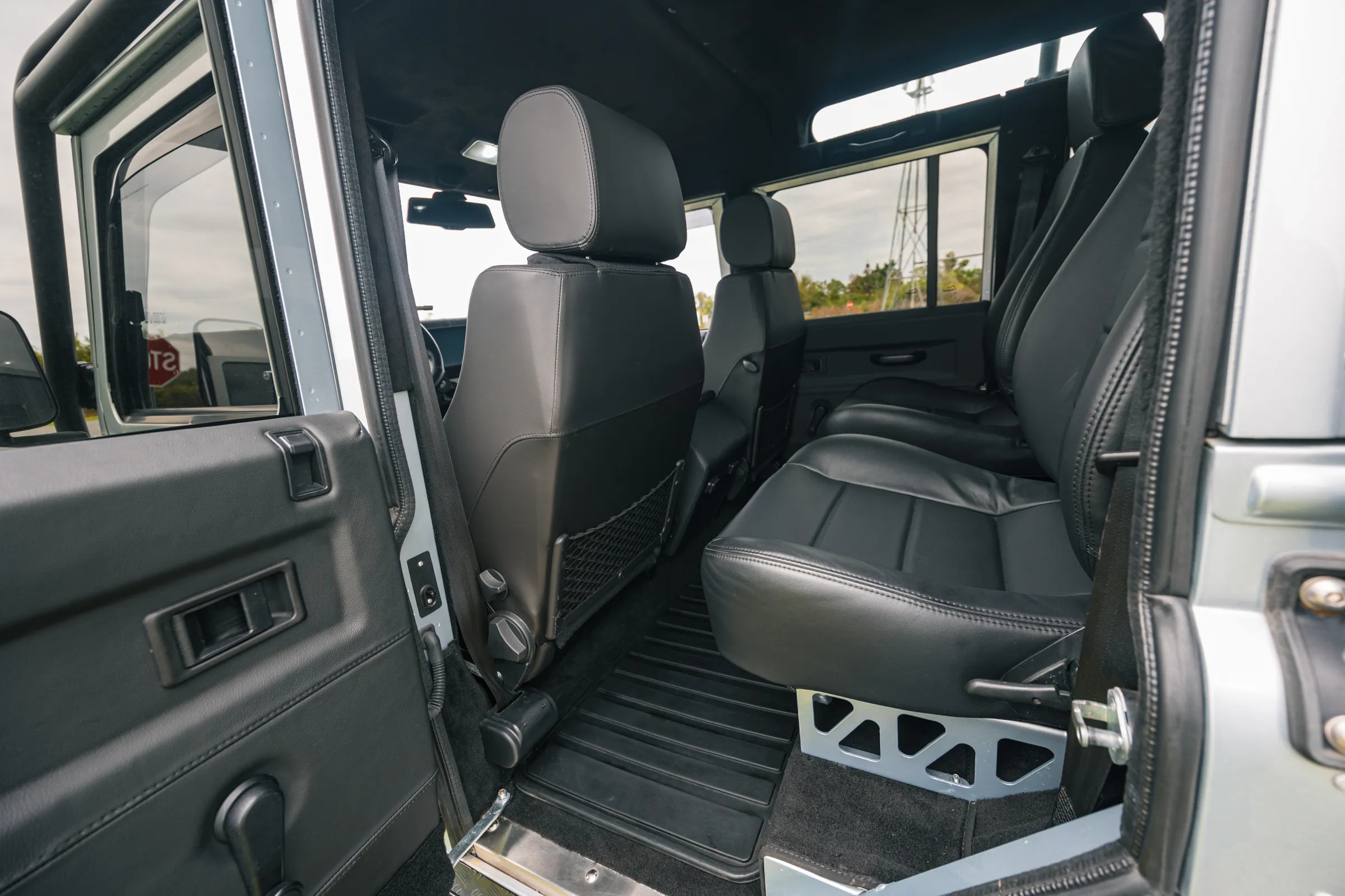 1996 ECD Vintage Land Rover Defender 110