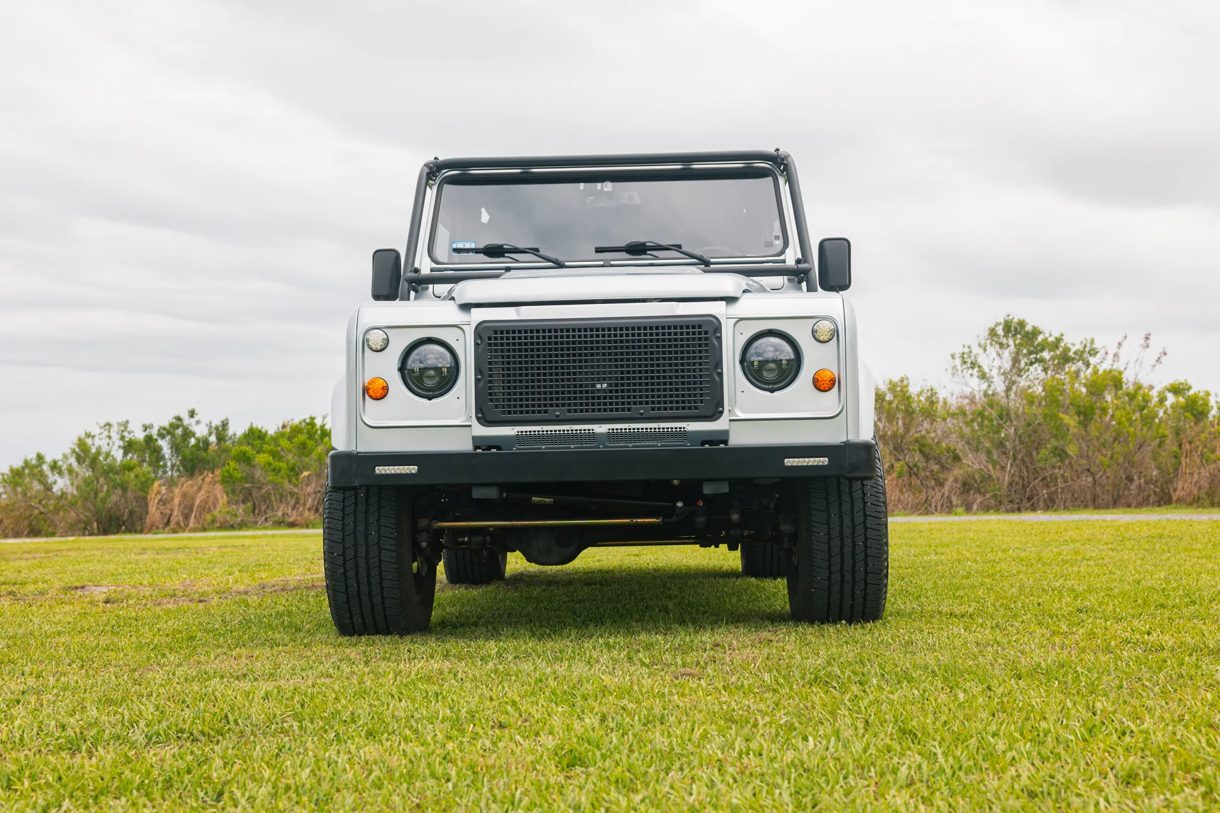 1996 ECD Vintage Land Rover Defender 110 - 4