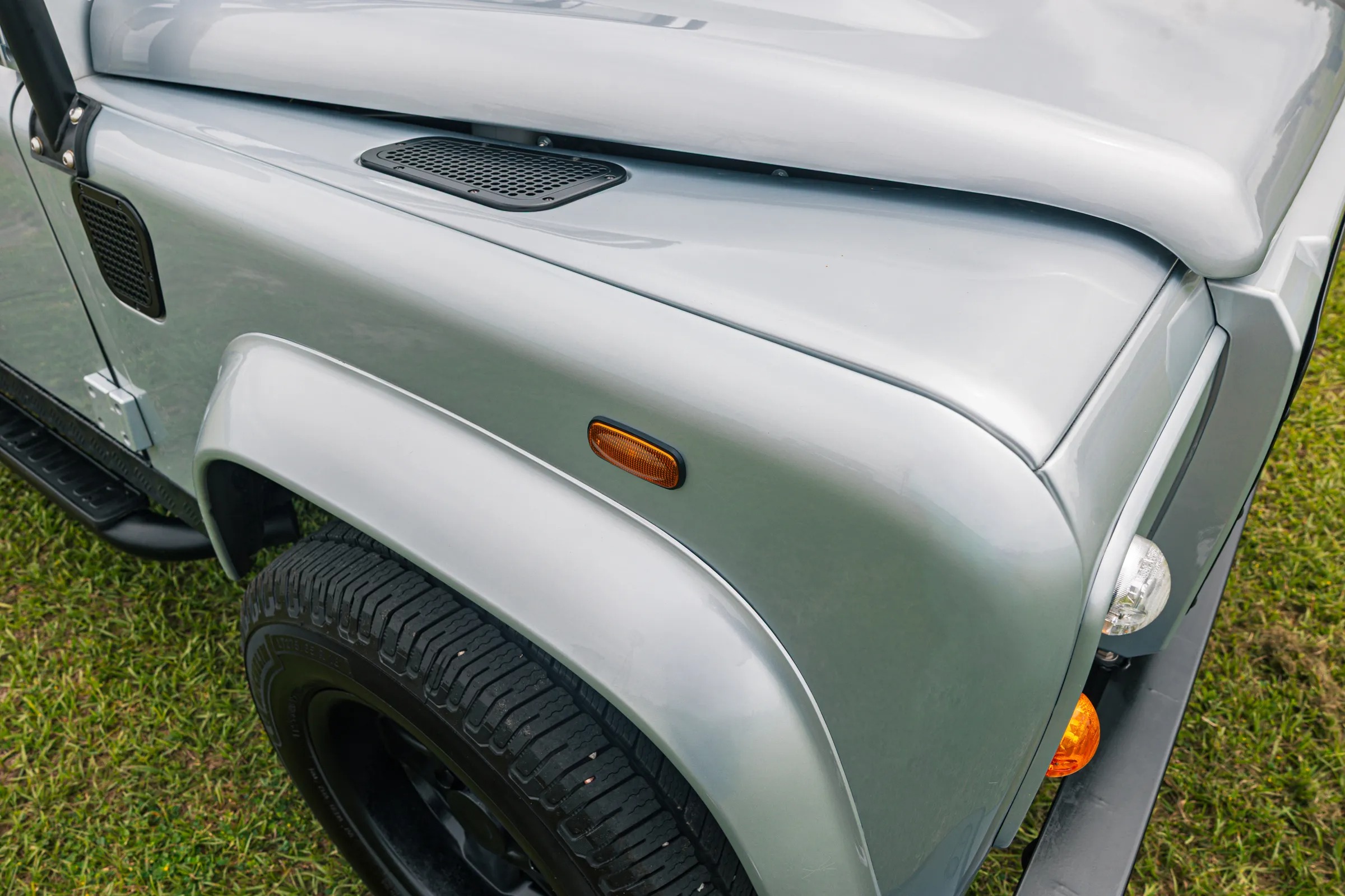 1996 ECD Vintage Land Rover Defender 110