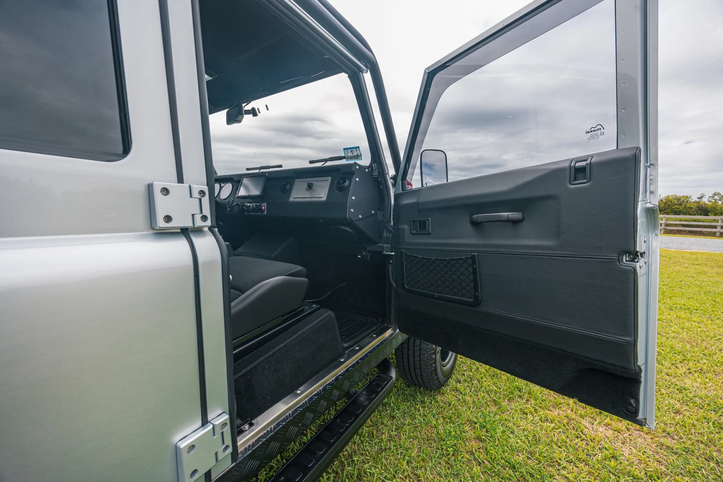 1996 ECD Vintage Land Rover Defender 110