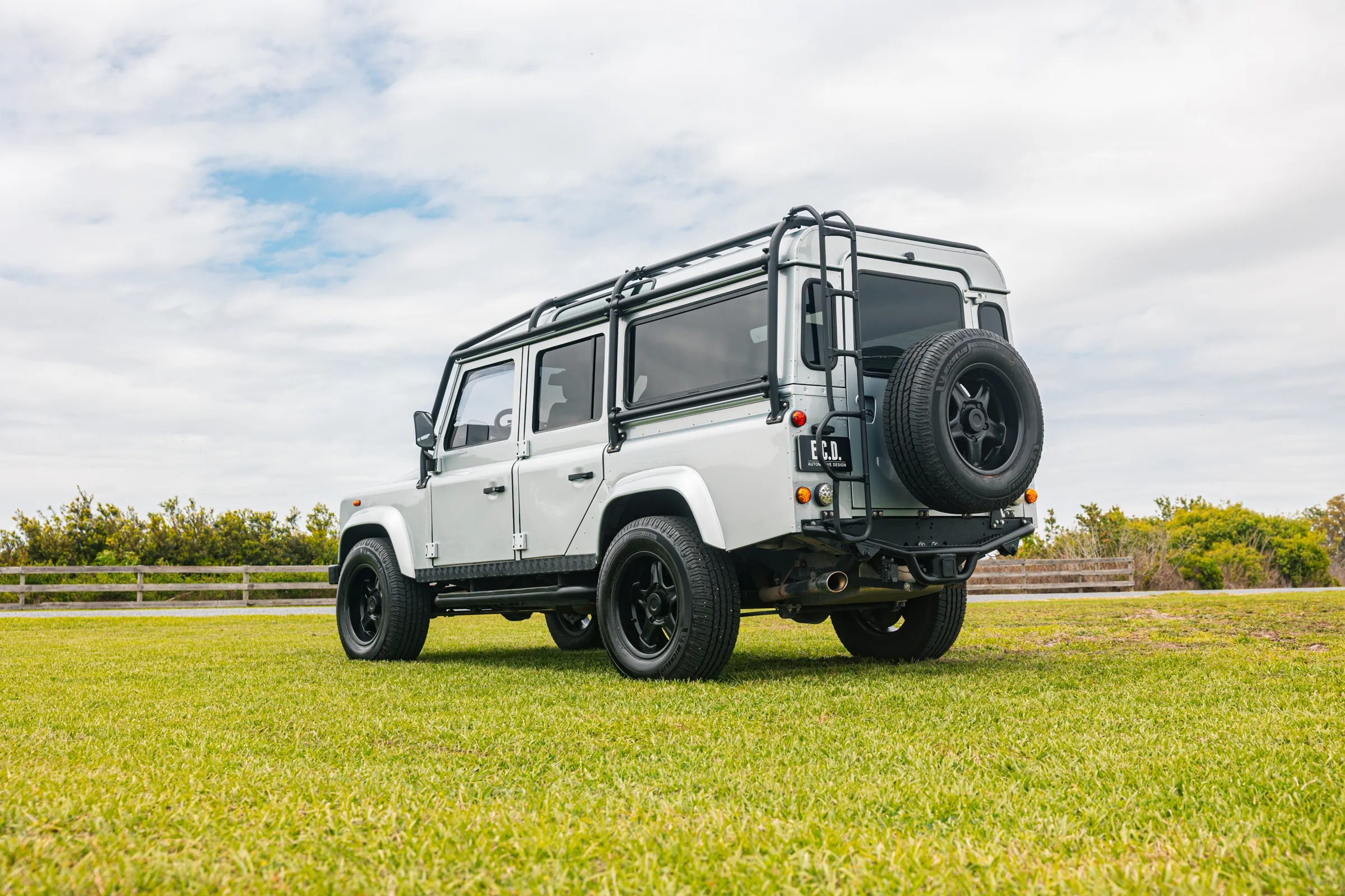 1996 ECD Vintage Land Rover Defender 110