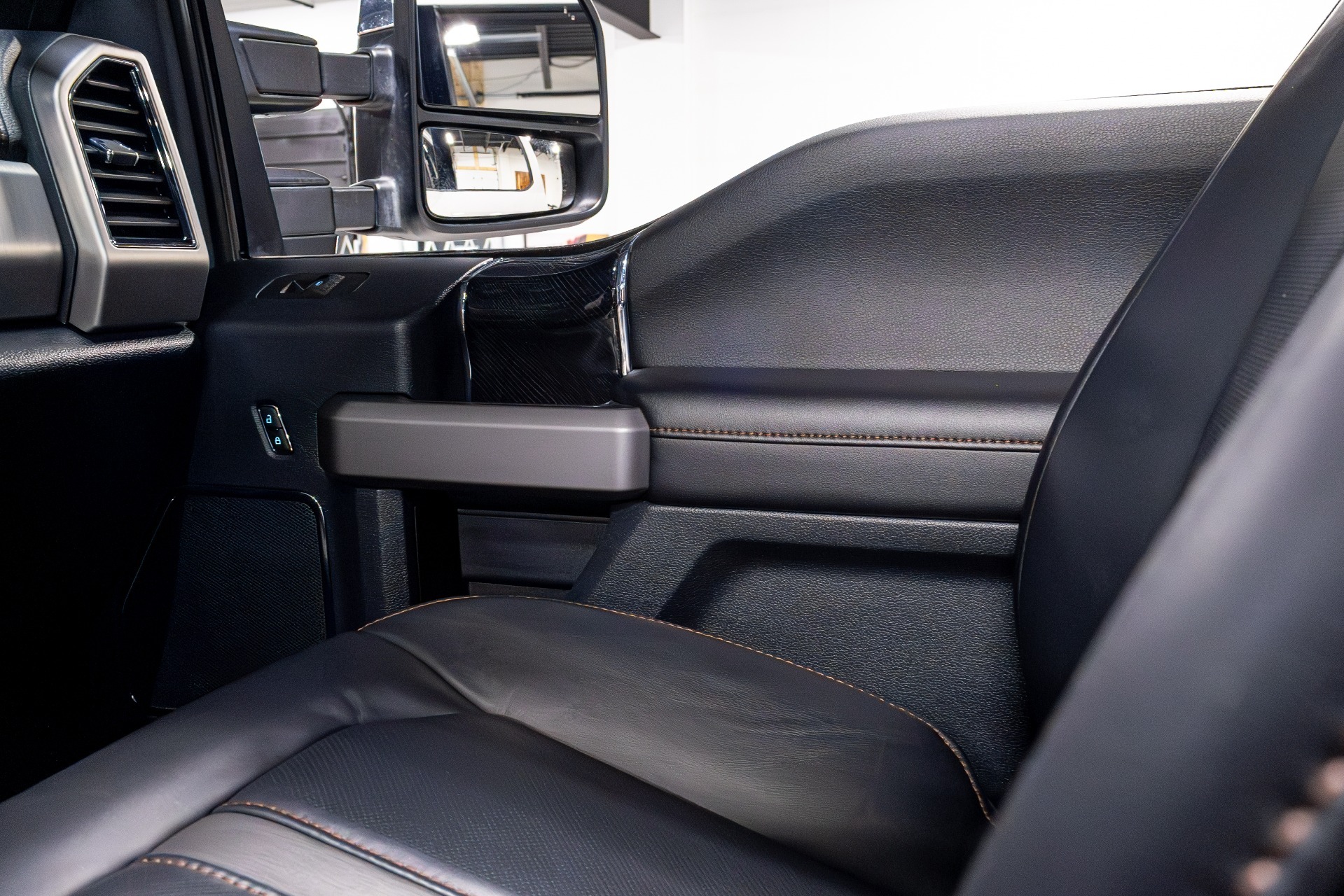 2022 Ford F-350SD Platinum FX4