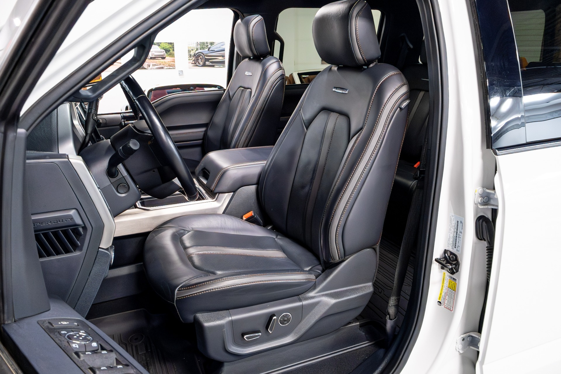 2022 Ford F-350SD Platinum FX4