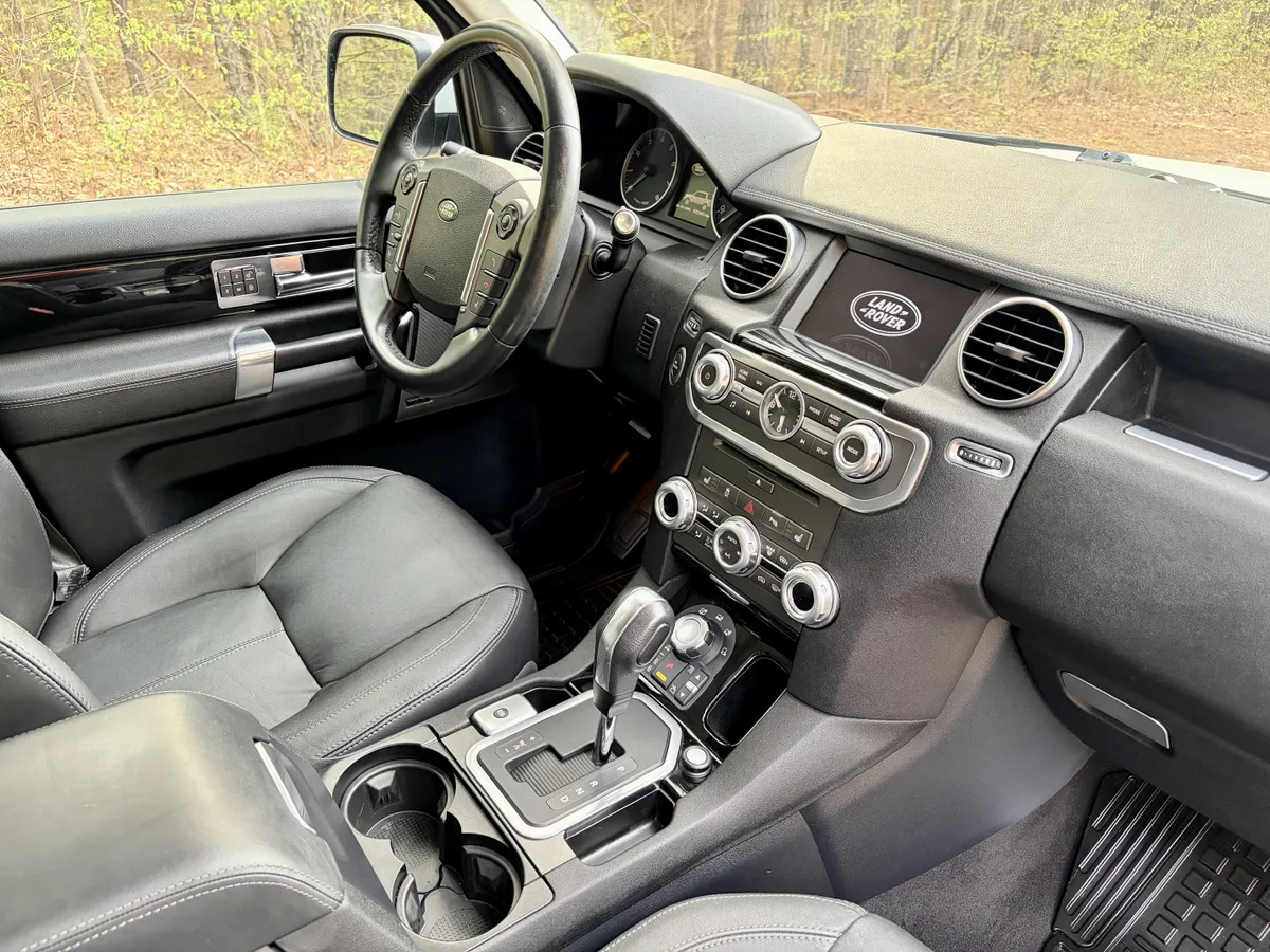 22k-Mile 2012 Land Rover LR4
