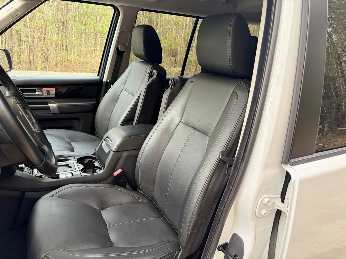 22k-Mile 2012 Land Rover LR4