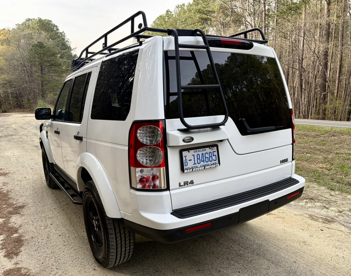 22k-Mile 2012 Land Rover LR4