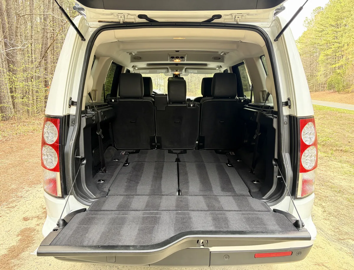 22k-Mile 2012 Land Rover LR4