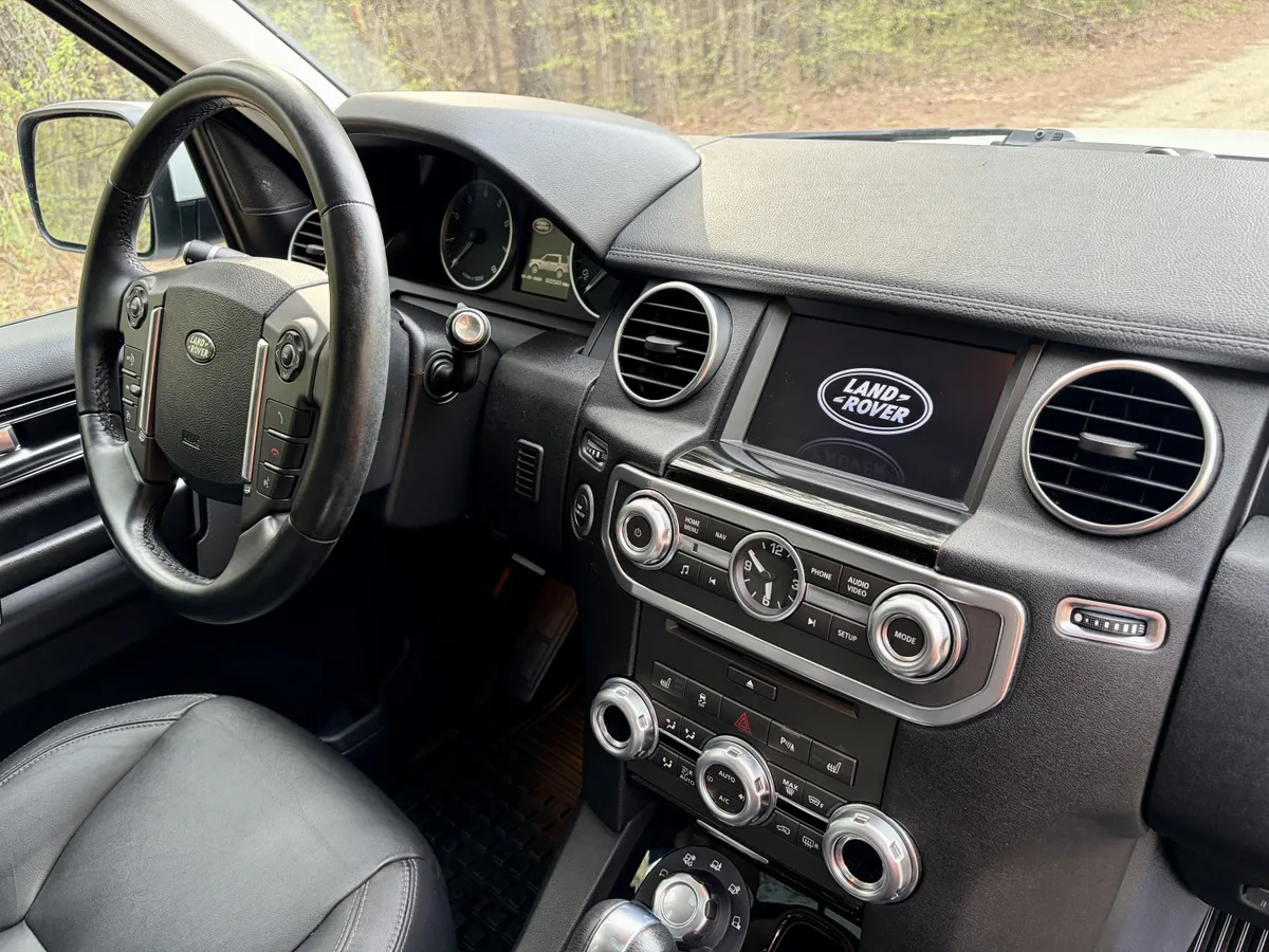 22k-Mile 2012 Land Rover LR4