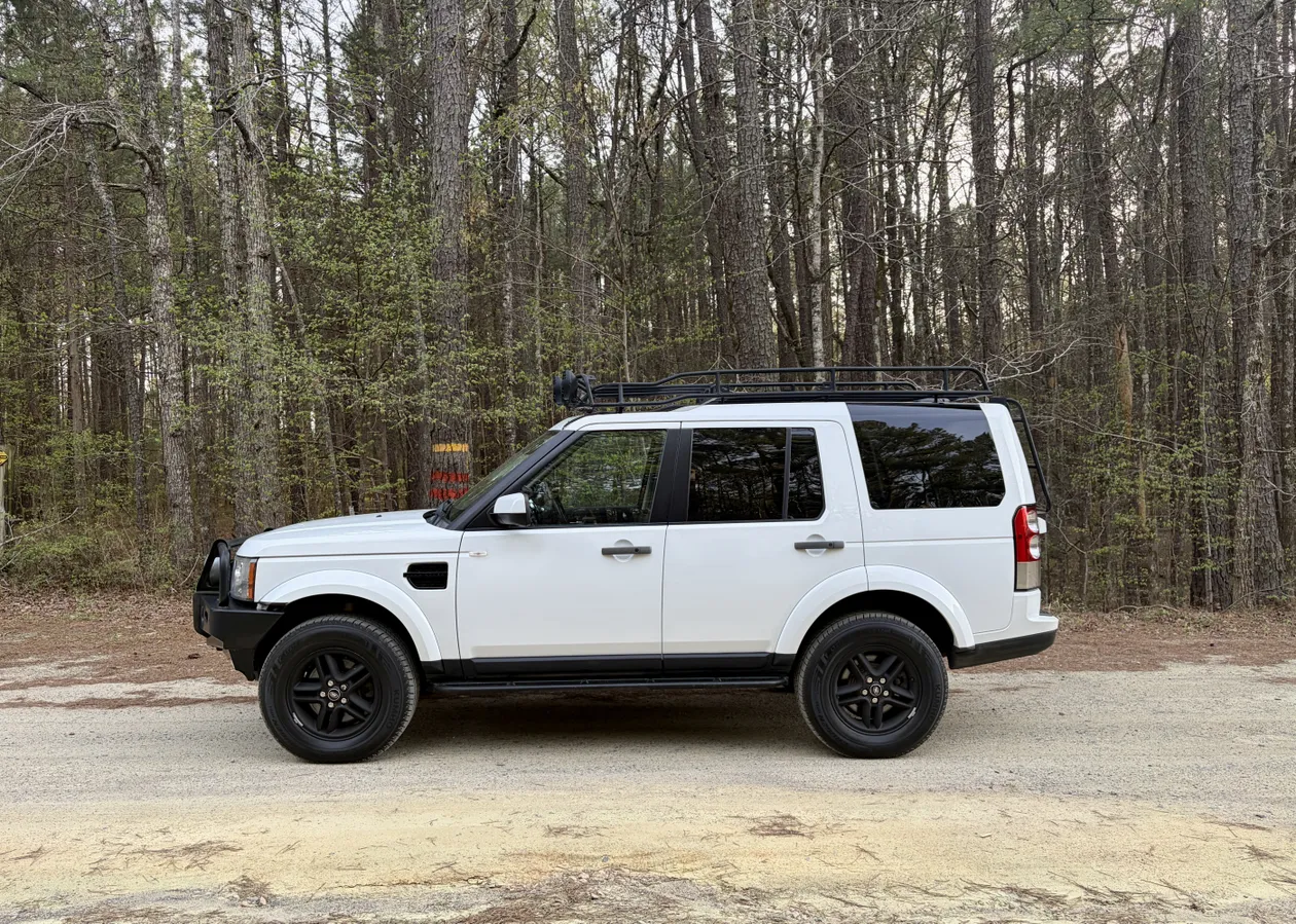22k-Mile 2012 Land Rover LR4