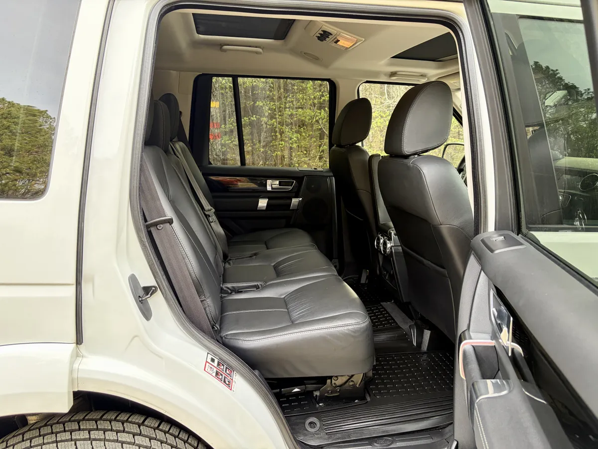 22k-Mile 2012 Land Rover LR4