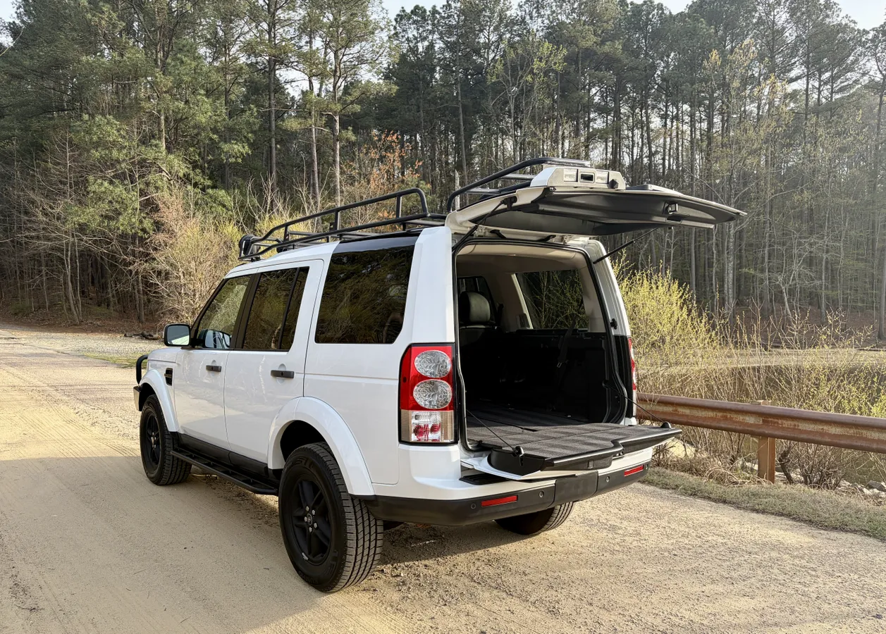 22k-Mile 2012 Land Rover LR4
