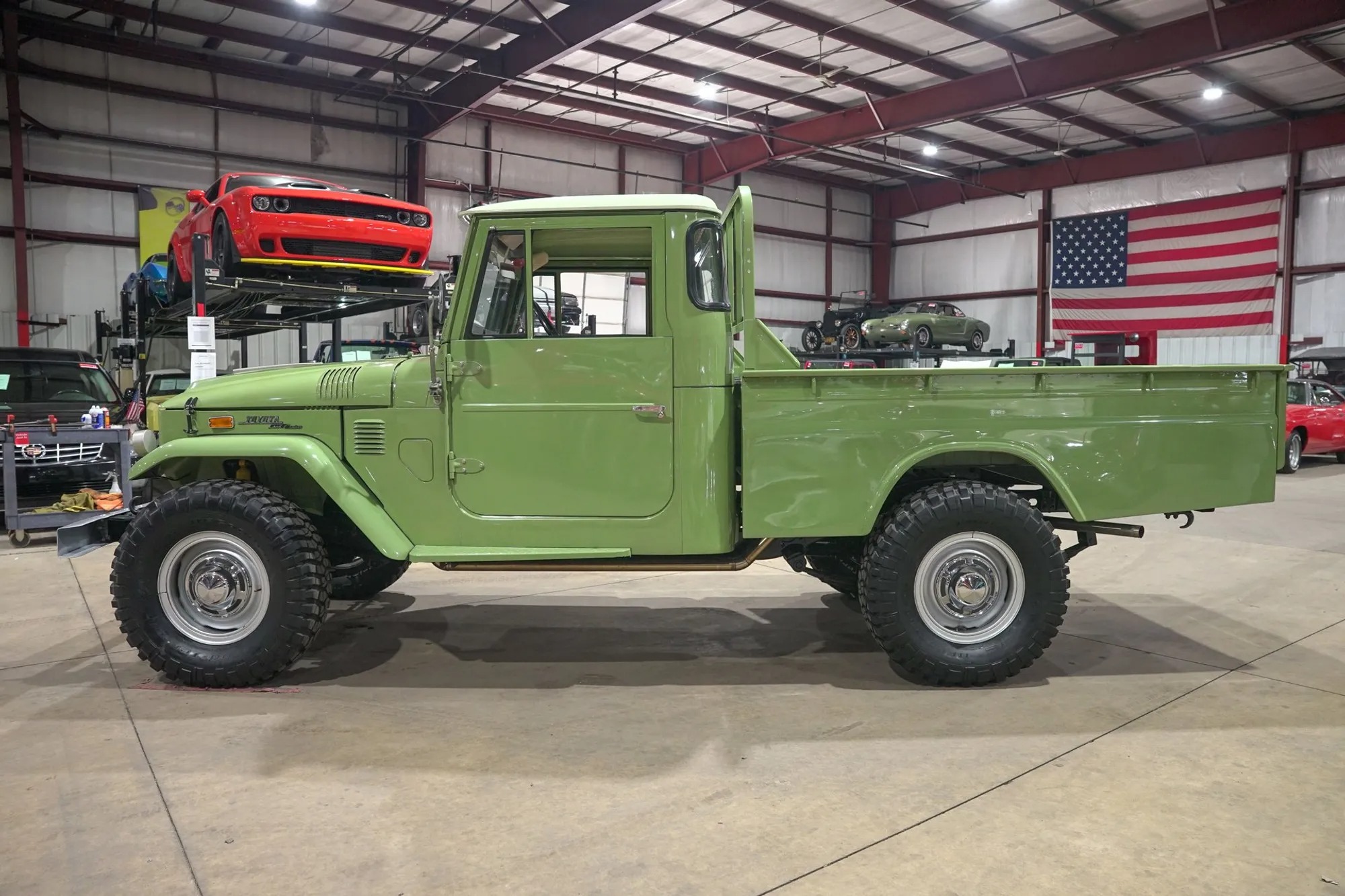 1974 Toyota Land Cruiser FJ45 - 3