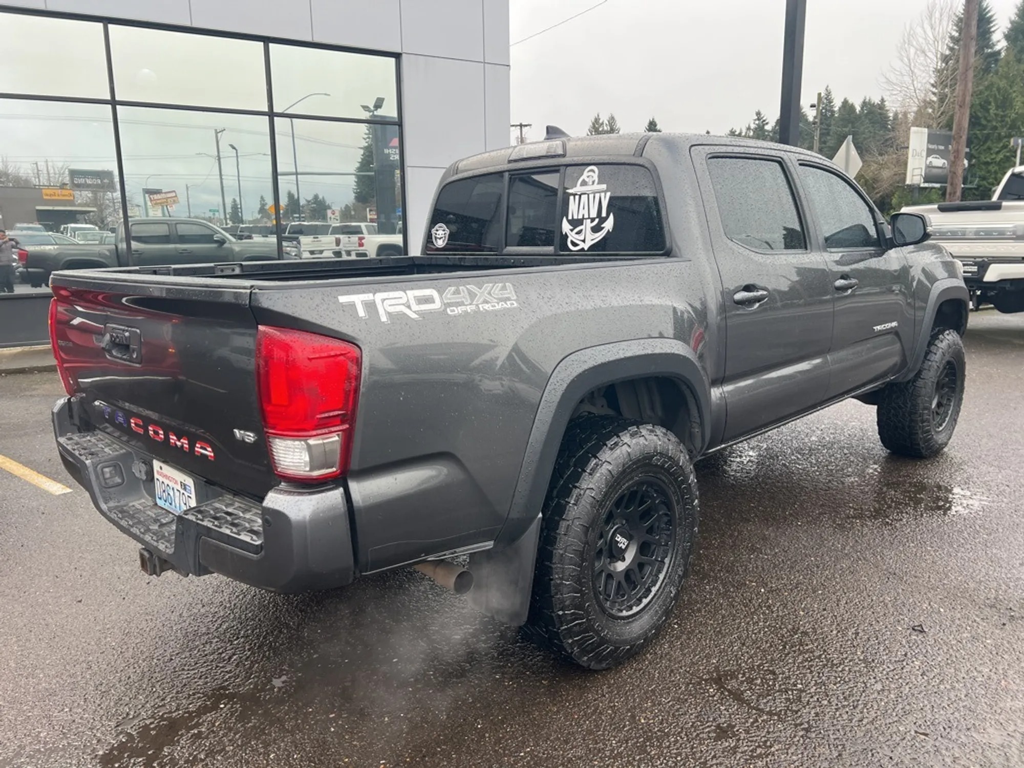 2016 Toyota Tacoma TRD Off-Road - 3