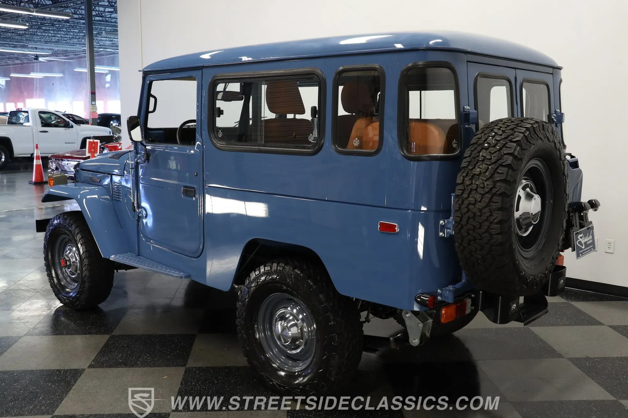 1980 Toyota Land Cruiser FJ43 - 3