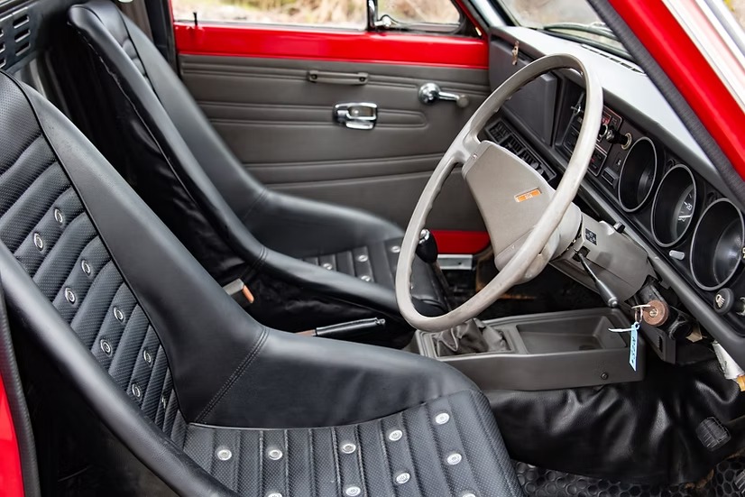 1990 Nissan Sunny Hakotora Truck