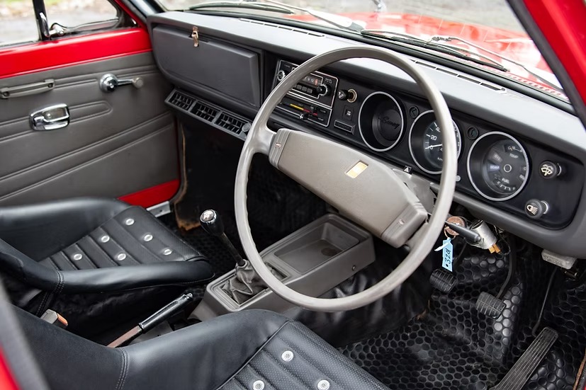 1990 Nissan Sunny Hakotora Truck