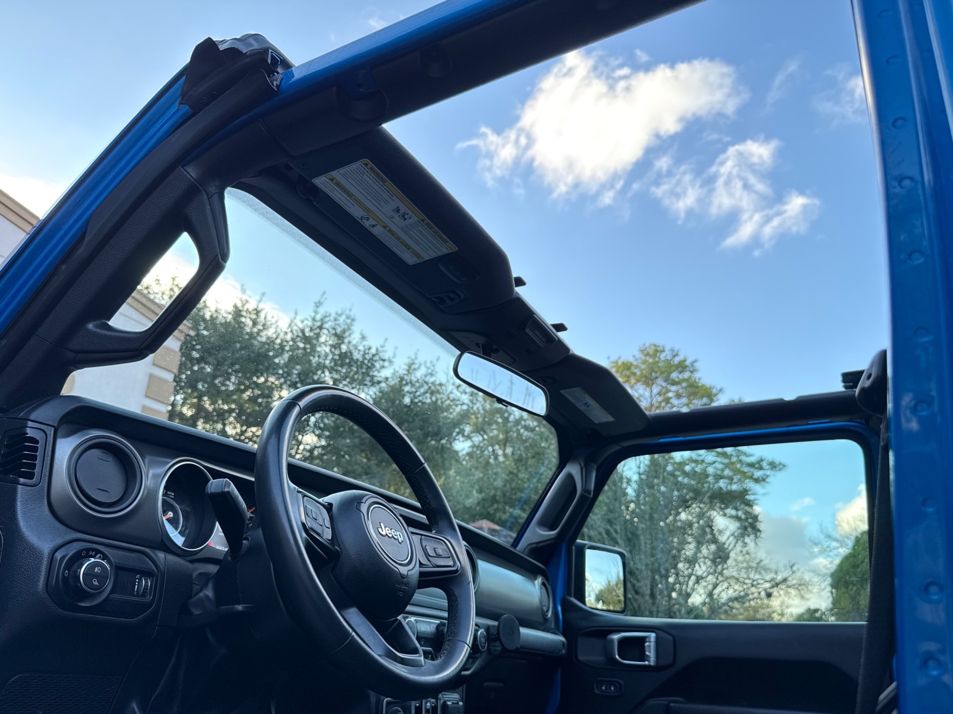 2023 Jeep Gladiator Sport S