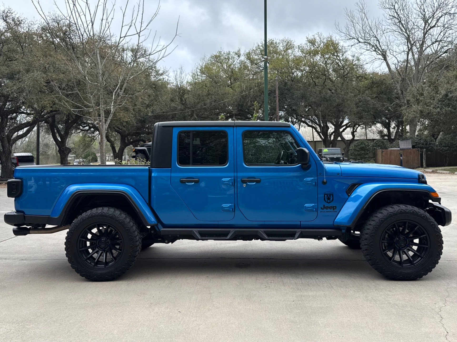 2023 Jeep Gladiator Sport S