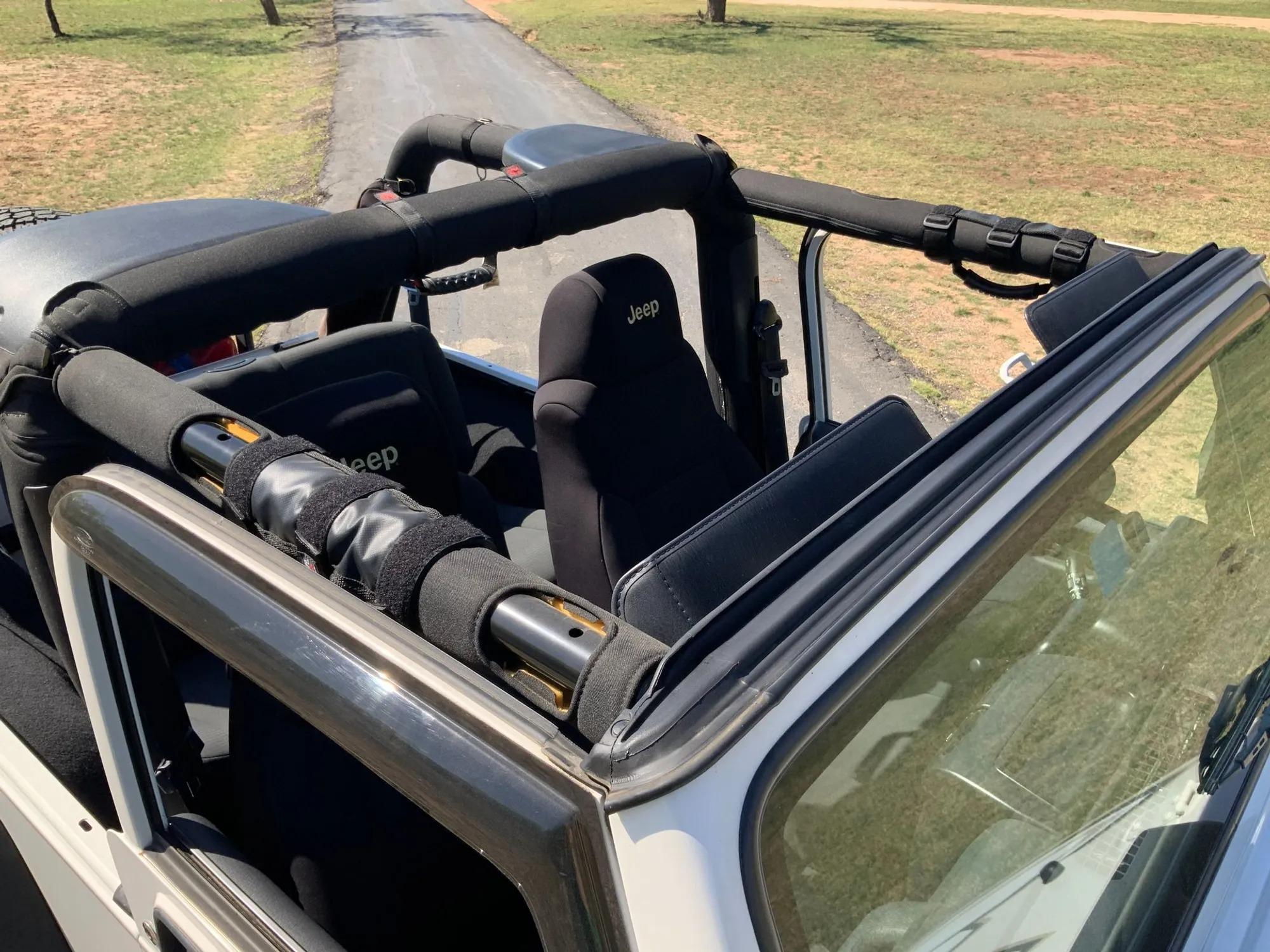 46k-Mile 2006 Jeep Wrangler Unlimited LJ Sport 4×4