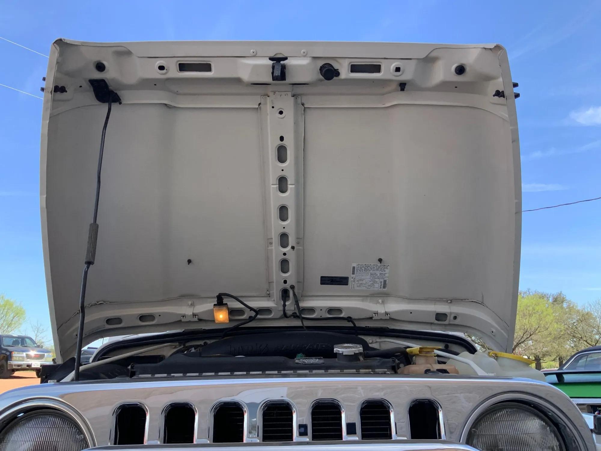 46k-Mile 2006 Jeep Wrangler Unlimited LJ Sport 4×4