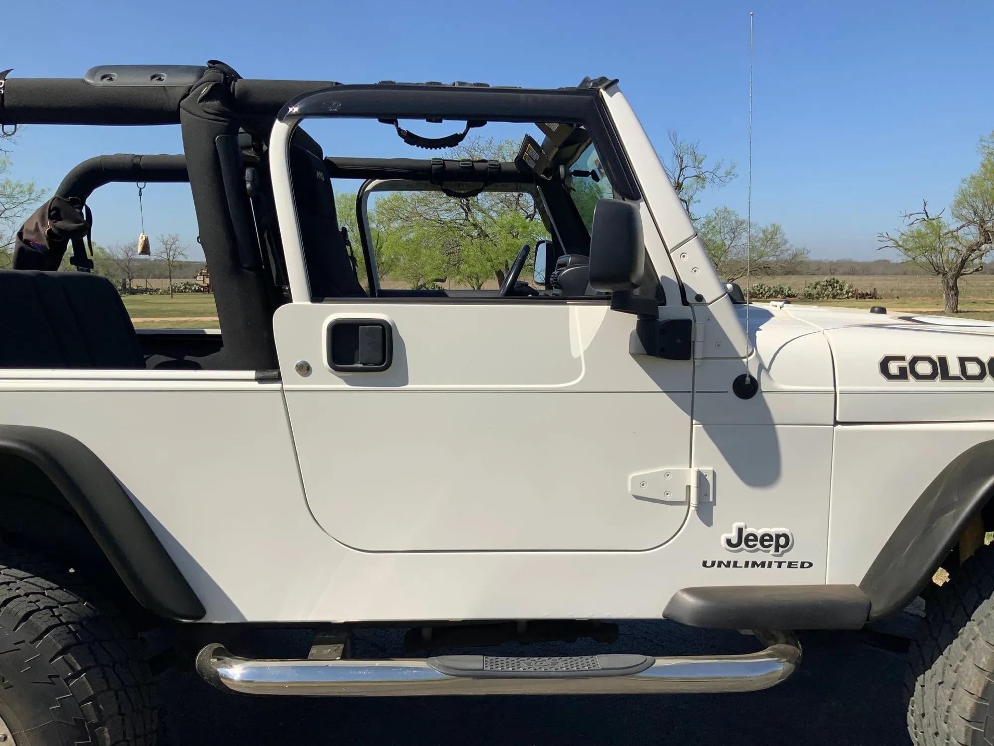 46k-Mile 2006 Jeep Wrangler Unlimited LJ Sport 4×4