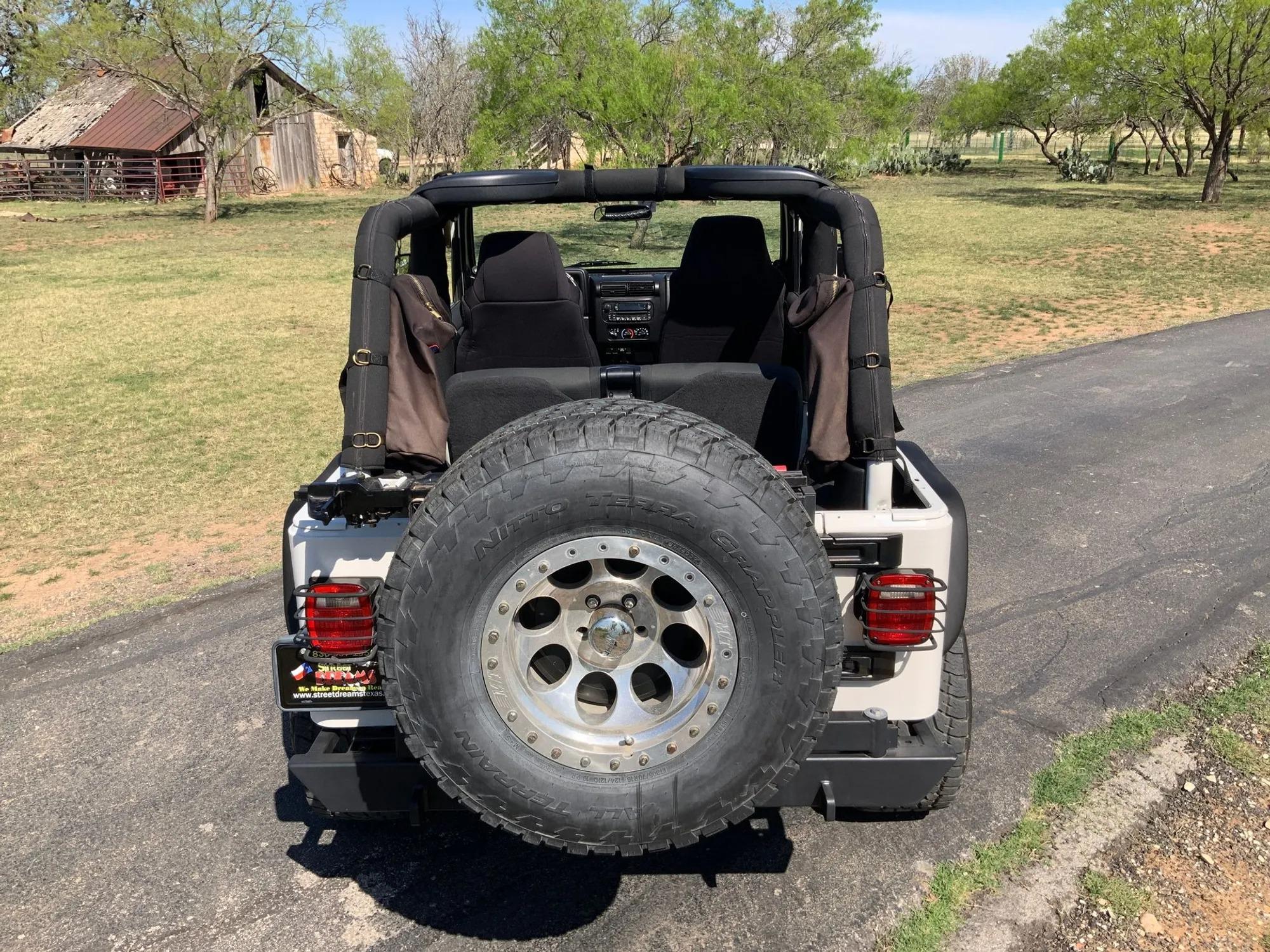 46k-Mile 2006 Jeep Wrangler Unlimited LJ Sport 4×4